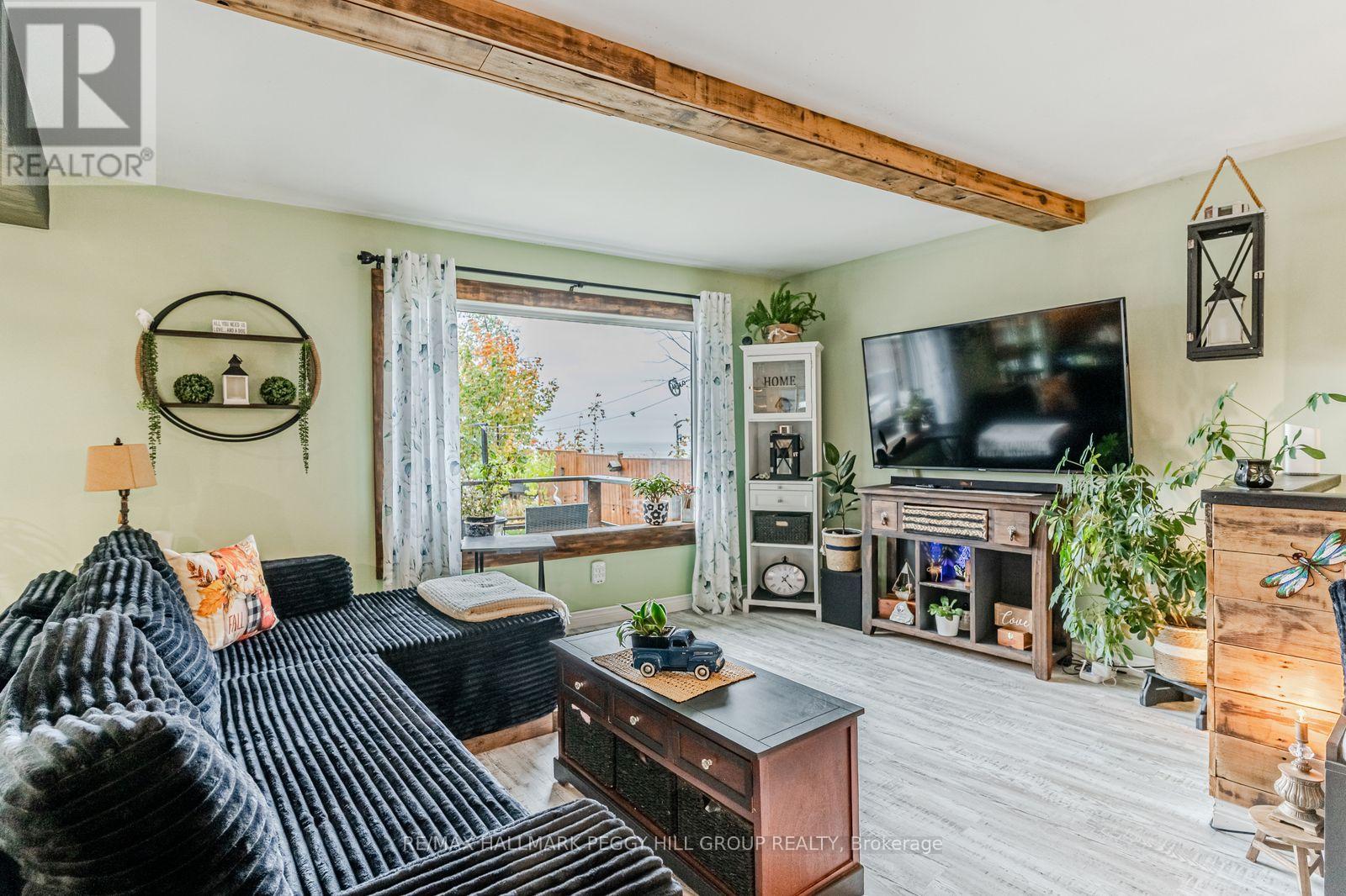 17 Stanley Avenue, Oro-Medonte, Ontario  L0L 1T0 - Photo 4 - S12512838