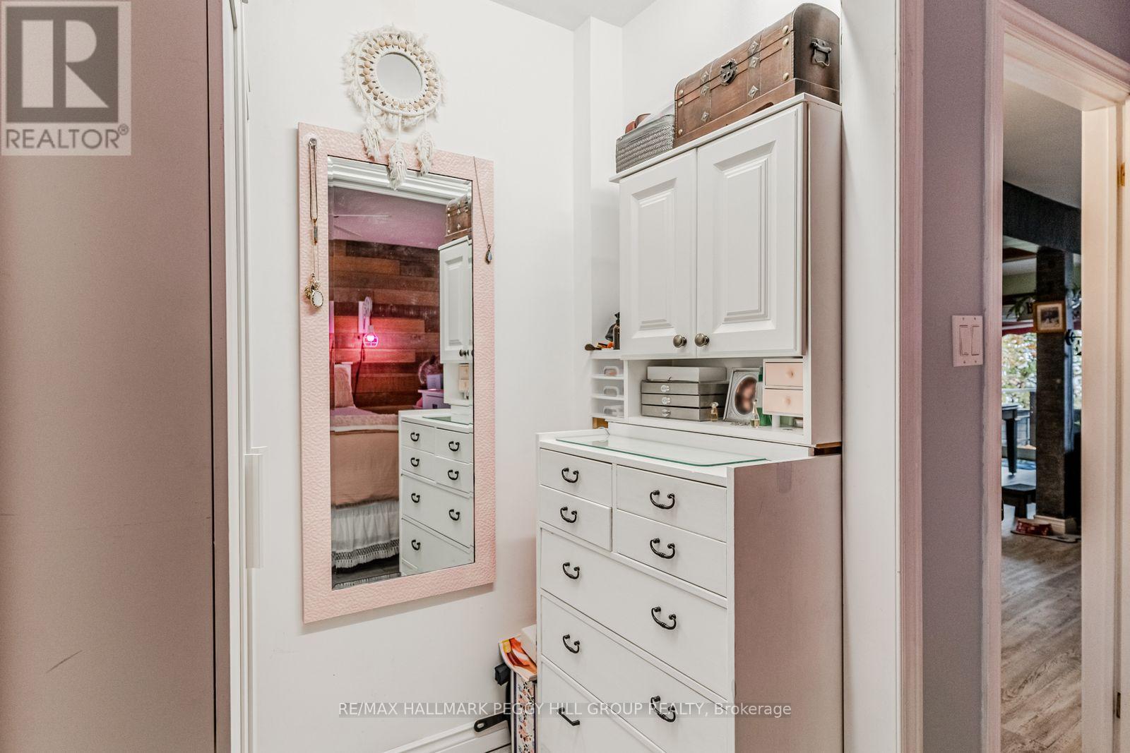 17 Stanley Avenue, Oro-Medonte, Ontario  L0L 1T0 - Photo 9 - S12512838