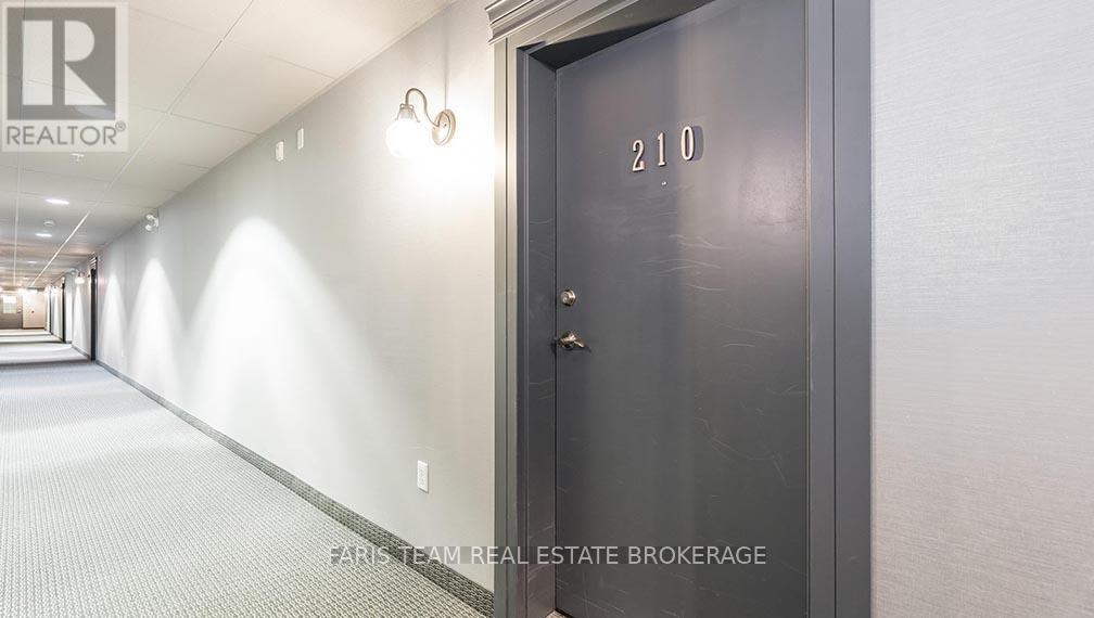 210 - 40 Ferndale Drive S, Barrie, Ontario  L4N 2L3 - Photo 18 - S12512988