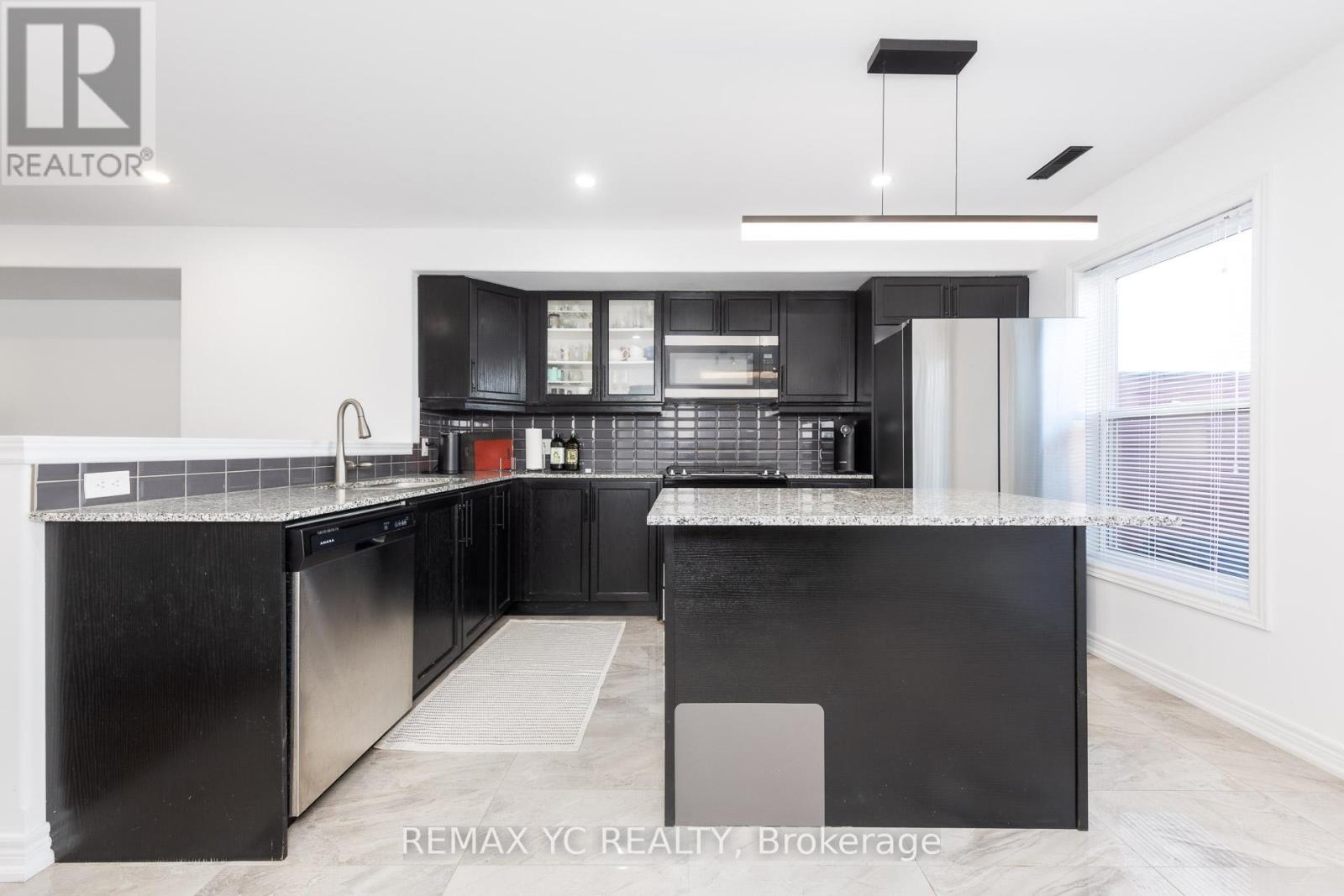 2 - 1 Leggott Avenue, Barrie (Painswick North), Ontario  L4N 6B1 - Photo 9 - S12513016