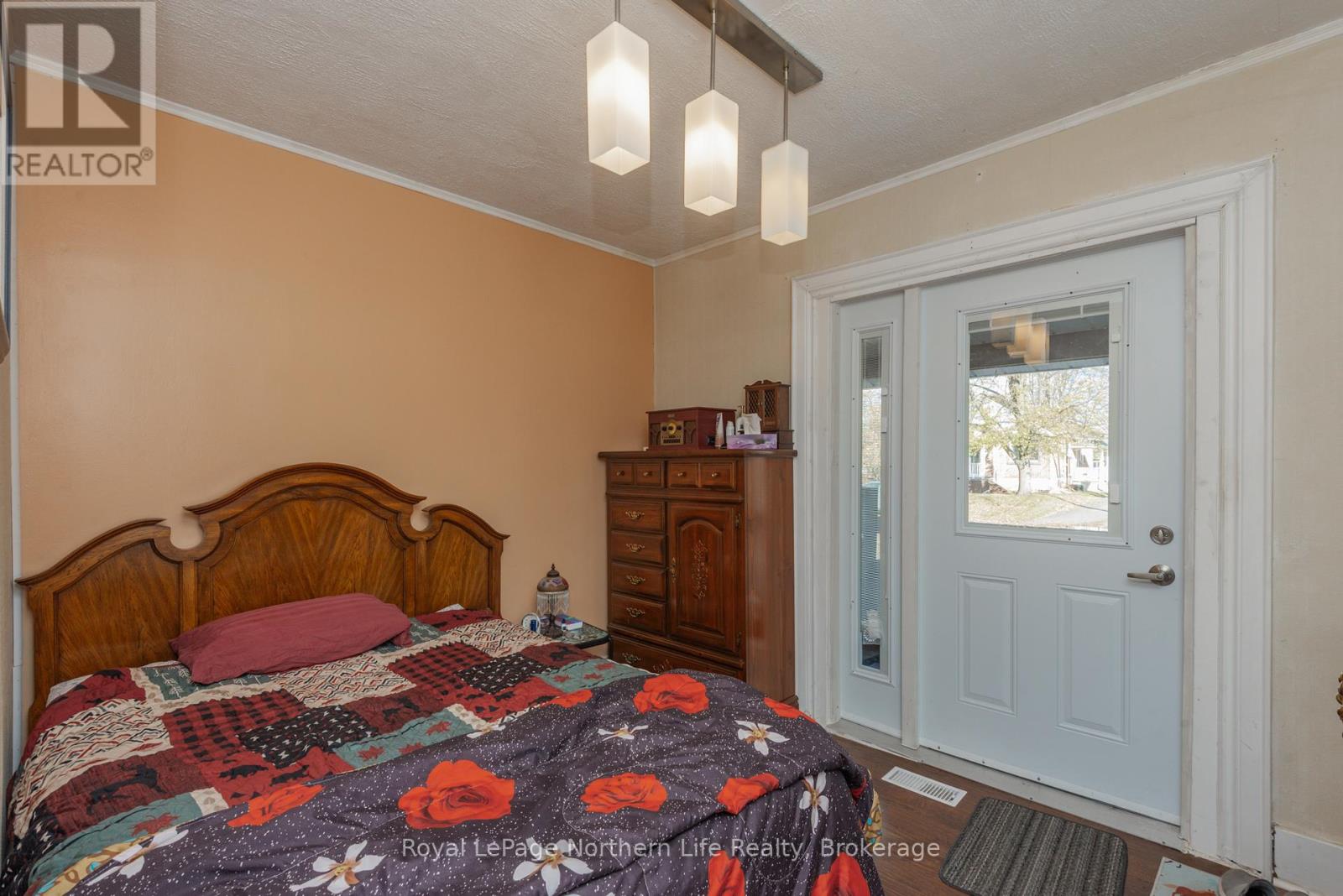 85 Campbell Avenue, North Bay, Ontario P1A 1V7 - Photo 17 - X12513114