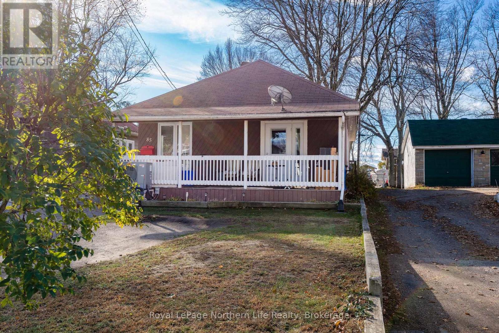 85 Campbell Avenue, North Bay, Ontario P1A 1V7 - Photo 3 - X12513114