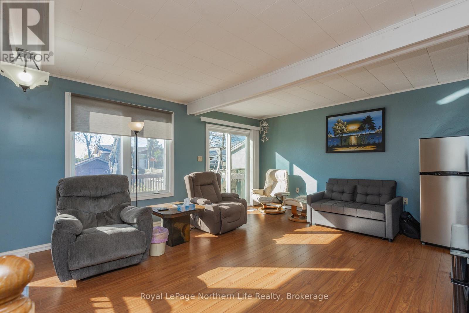 85 Campbell Avenue, North Bay, Ontario P1A 1V7 - Photo 6 - X12513114