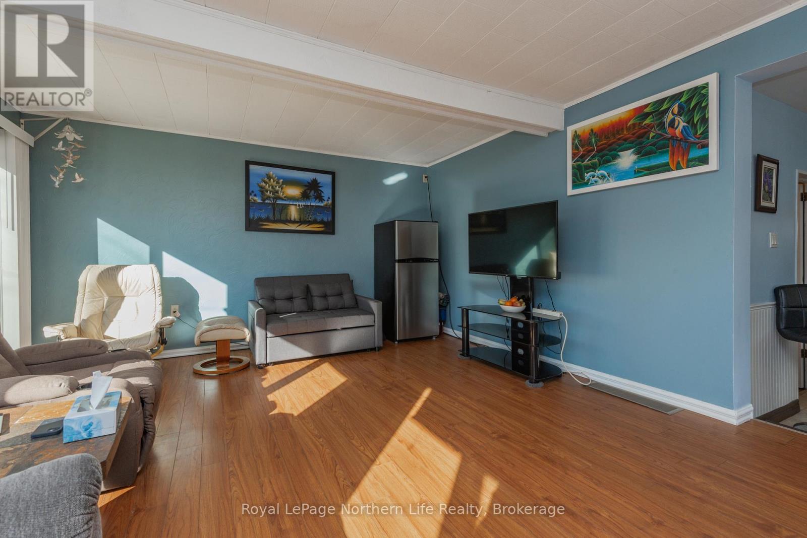 85 Campbell Avenue, North Bay, Ontario P1A 1V7 - Photo 9 - X12513114