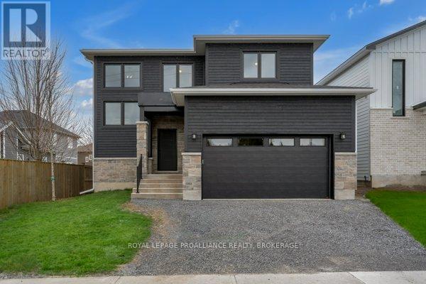 2 Park Crescent, Loyalist (Amherstview), Ontario  K7N 0C2 - Photo 1 - X12512806