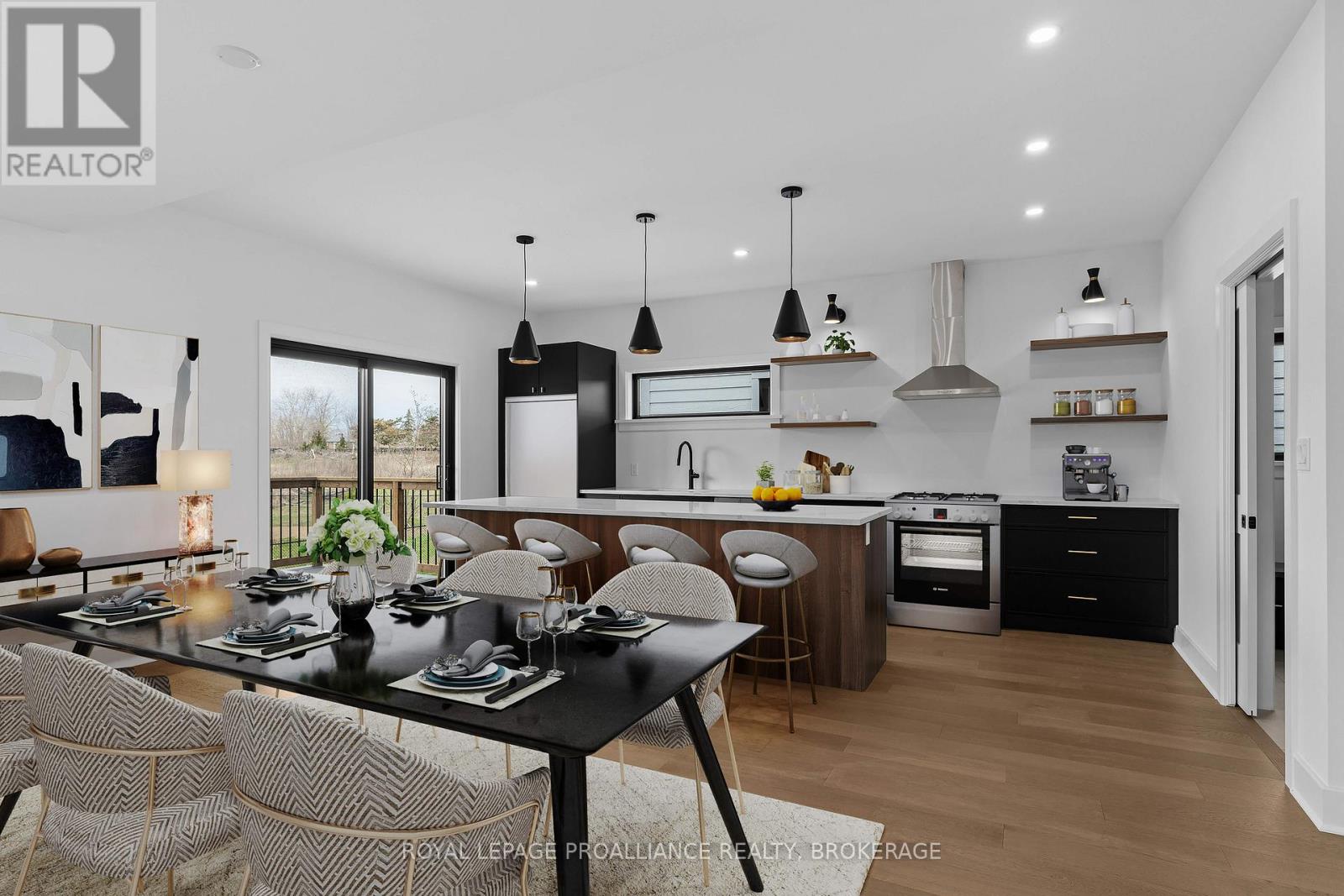 2 Park Crescent, Loyalist (Amherstview), Ontario  K7N 0C2 - Photo 9 - X12512806