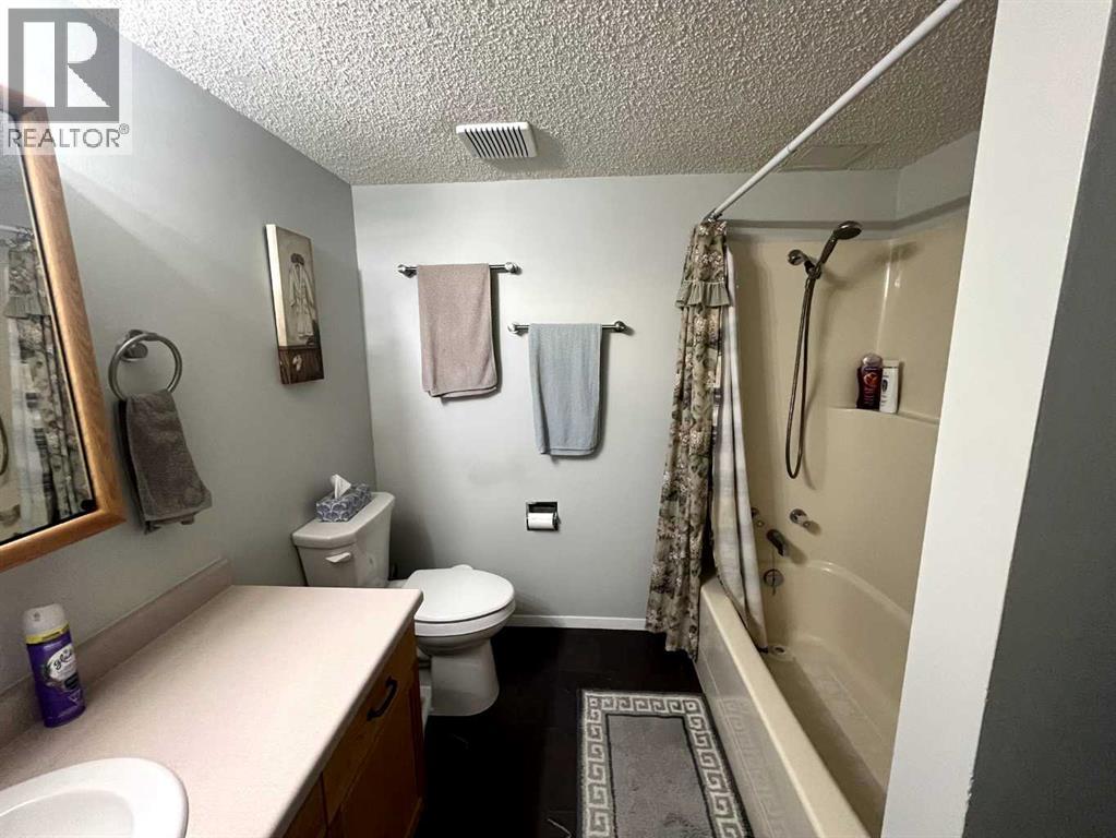 208, 20 3 Street S, Lethbridge, Alberta  T1J 4P1 - Photo 10 - A2268754