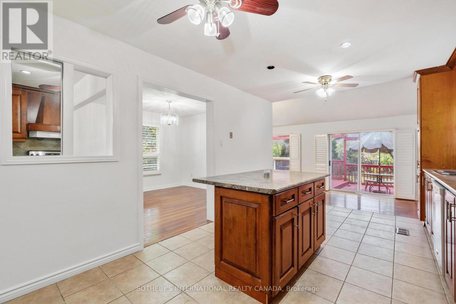 3631 Cherrington Crescent, Mississauga, Ontario  L5L 5C6 - Photo 10 - W12512774