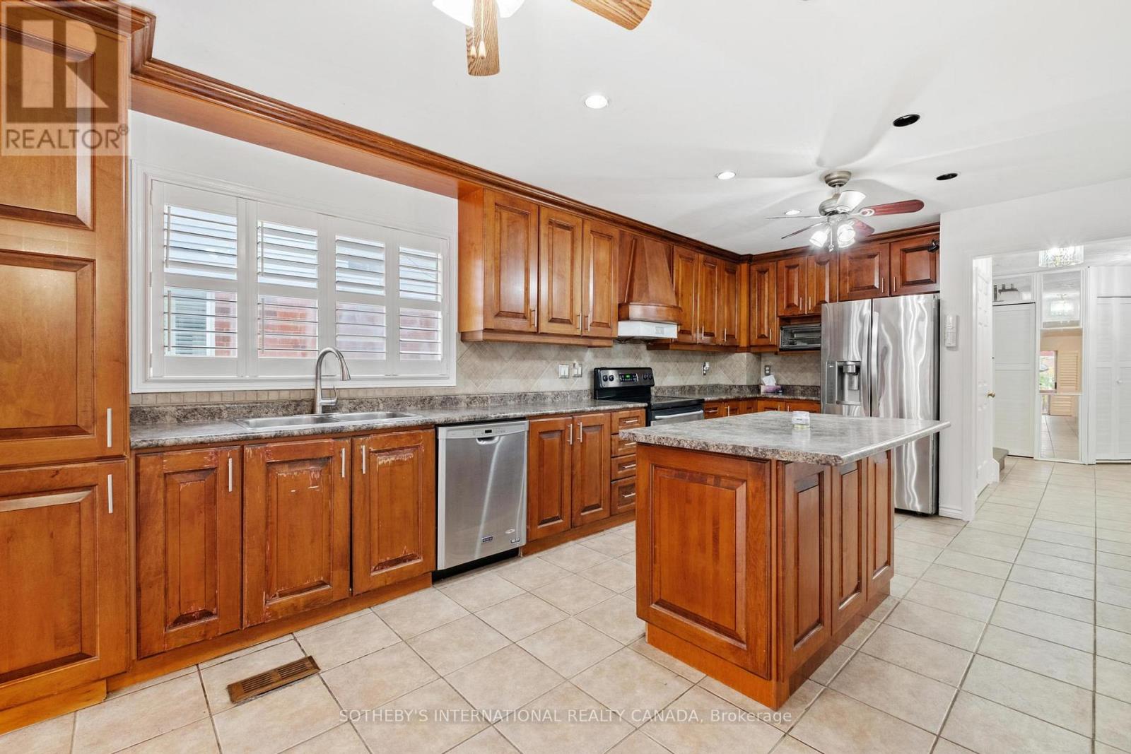 3631 Cherrington Crescent, Mississauga, Ontario  L5L 5C6 - Photo 11 - W12512774