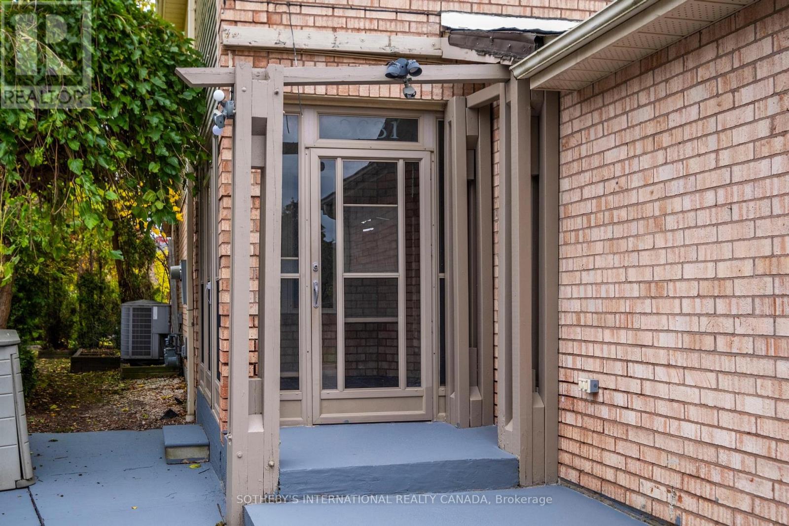 3631 Cherrington Crescent, Mississauga, Ontario  L5L 5C6 - Photo 2 - W12512774