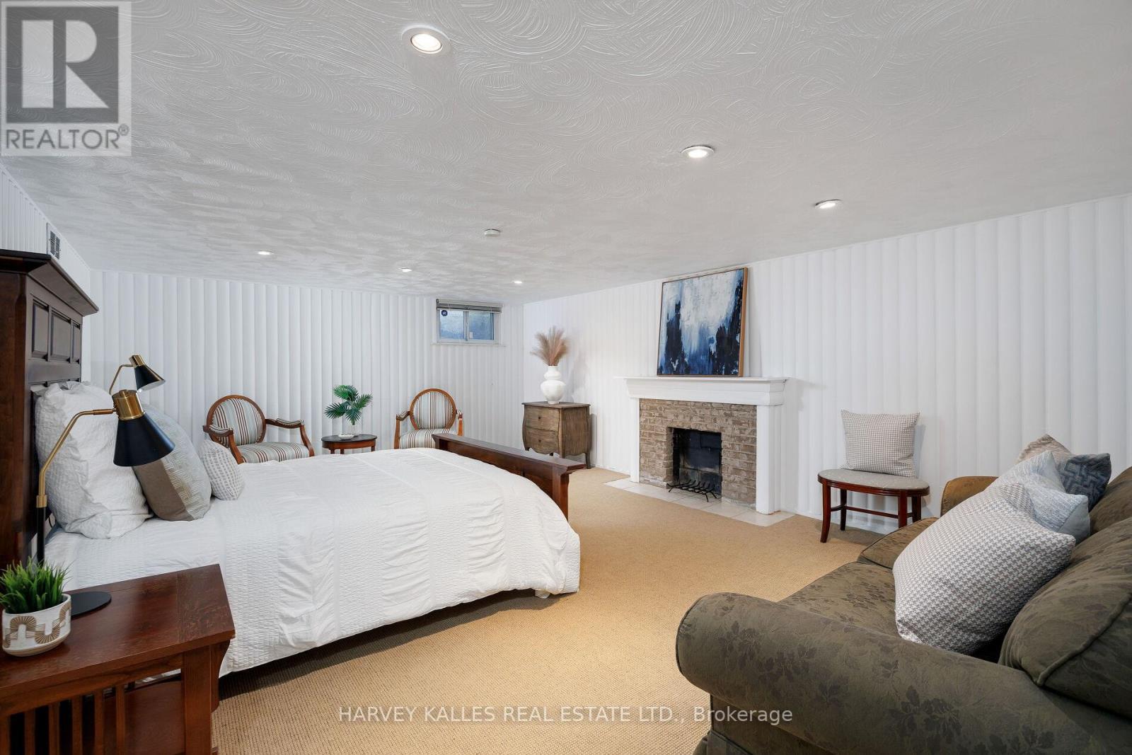 24 Cedarland Drive, Toronto, Ontario  M9A 2K2 - Photo 35 - W12512890