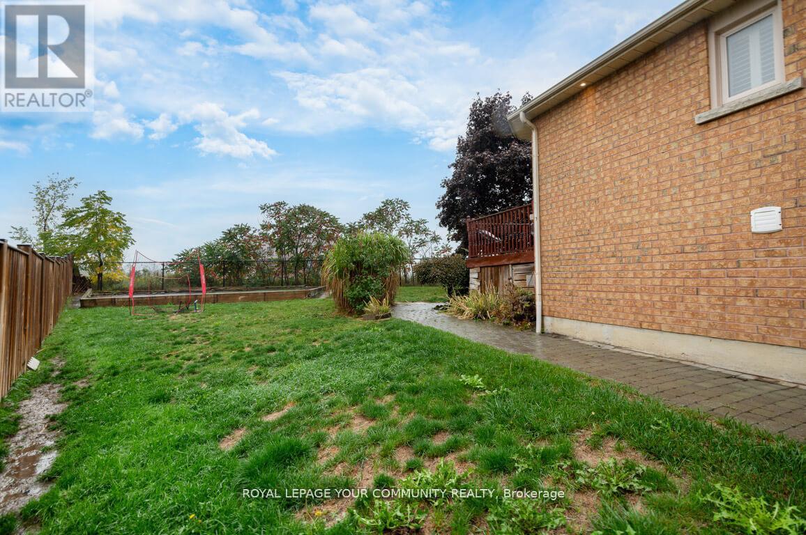 63 Rolling Hills Lane, Caledon, Ontario  L7E 1T8 - Photo 3 - W12512898