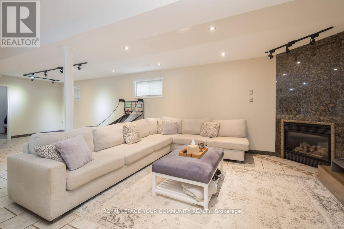 63 Rolling Hills Lane, Caledon, Ontario  L7E 1T8 - Photo 34 - W12512898