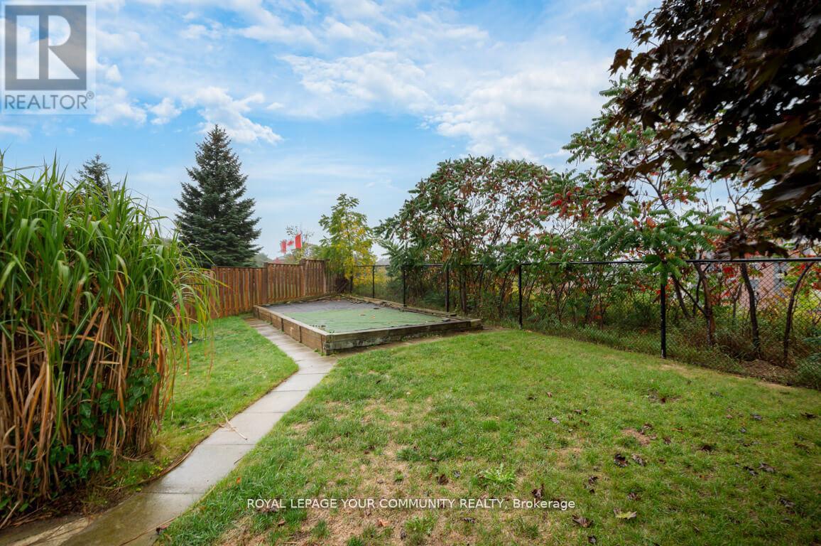 63 Rolling Hills Lane, Caledon, Ontario  L7E 1T8 - Photo 5 - W12512898