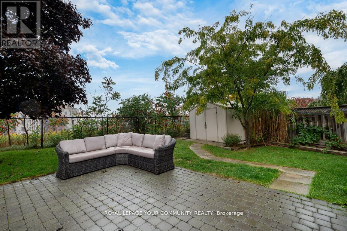 63 Rolling Hills Lane, Caledon, Ontario  L7E 1T8 - Photo 7 - W12512898