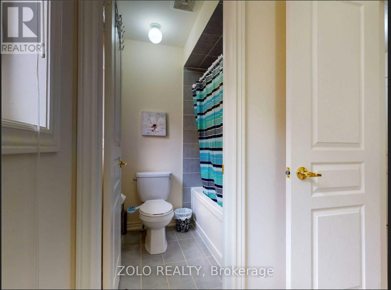 107 Thornbush Boulevard, Brampton, Ontario  L7A 4J9 - Photo 7 - W12512916