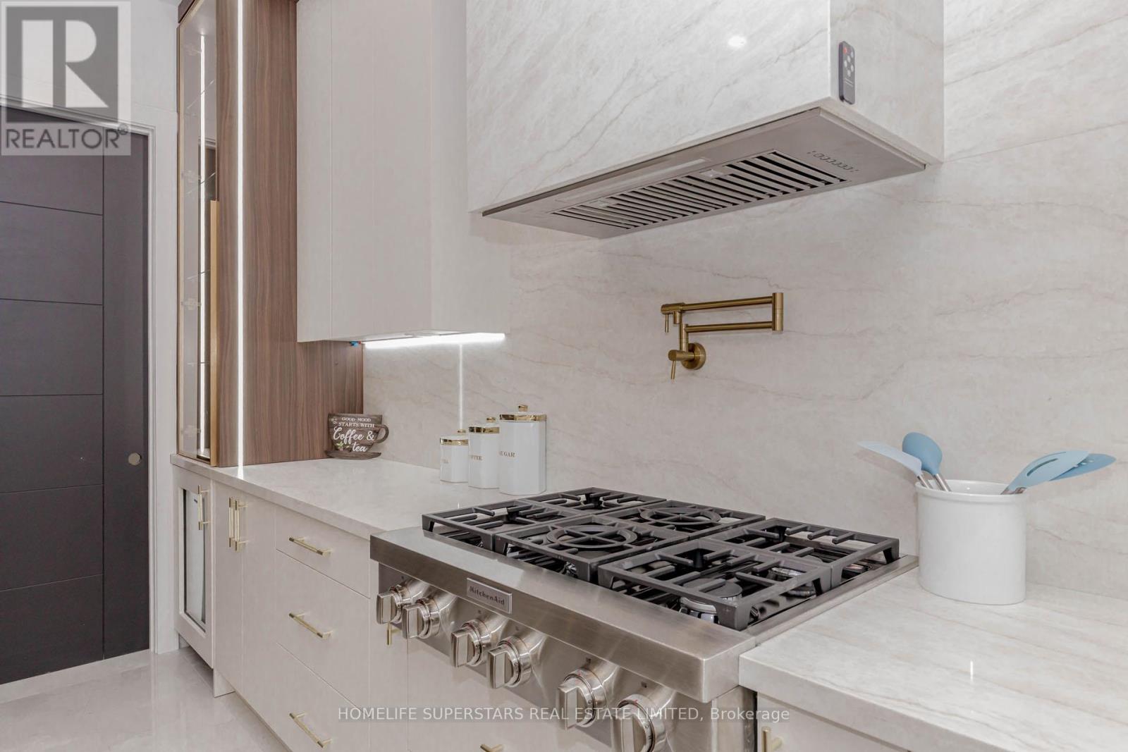 75 Silverstone Drive, Toronto, Ontario  M9V 3G4 - Photo 10 - W12512930