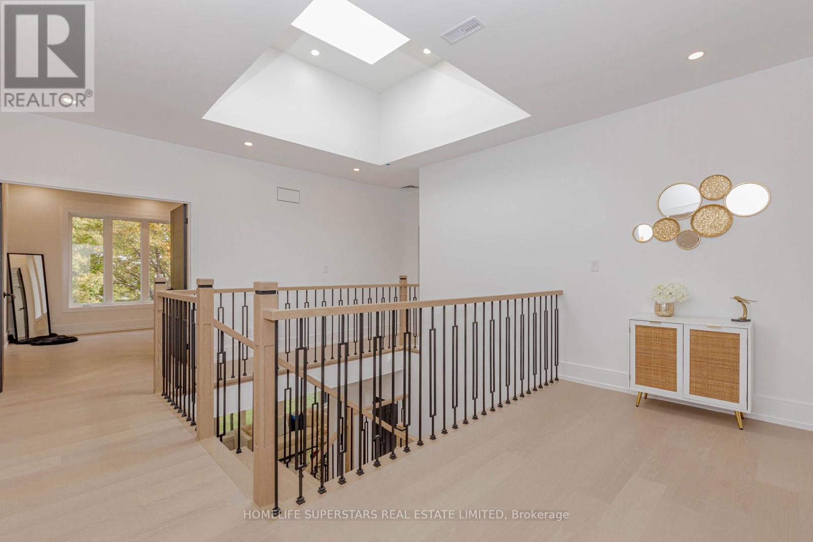 75 Silverstone Drive, Toronto, Ontario  M9V 3G4 - Photo 18 - W12512930