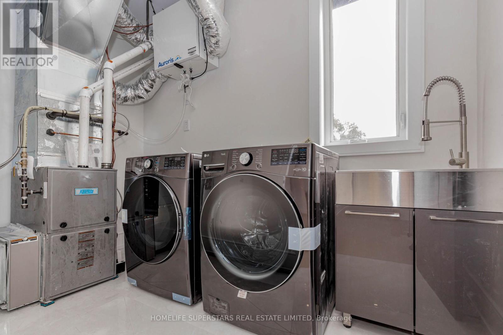 75 Silverstone Drive, Toronto, Ontario  M9V 3G4 - Photo 28 - W12512930