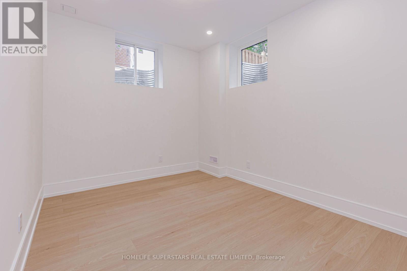 75 Silverstone Drive, Toronto, Ontario  M9V 3G4 - Photo 39 - W12512930