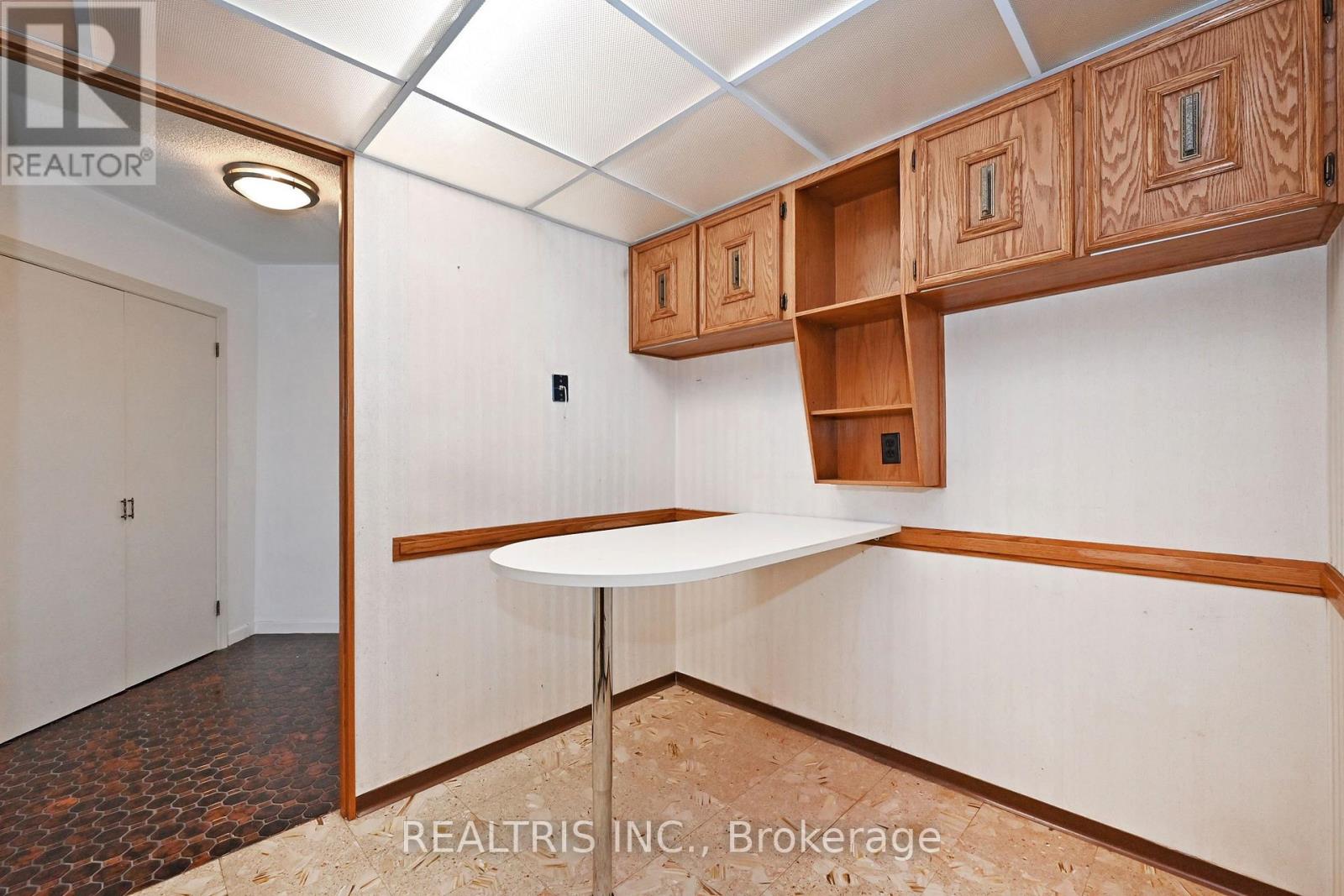 807 - 2323 Confederation Parkway, Mississauga, Ontario  L5B 1R6 - Photo 29 - W12512938