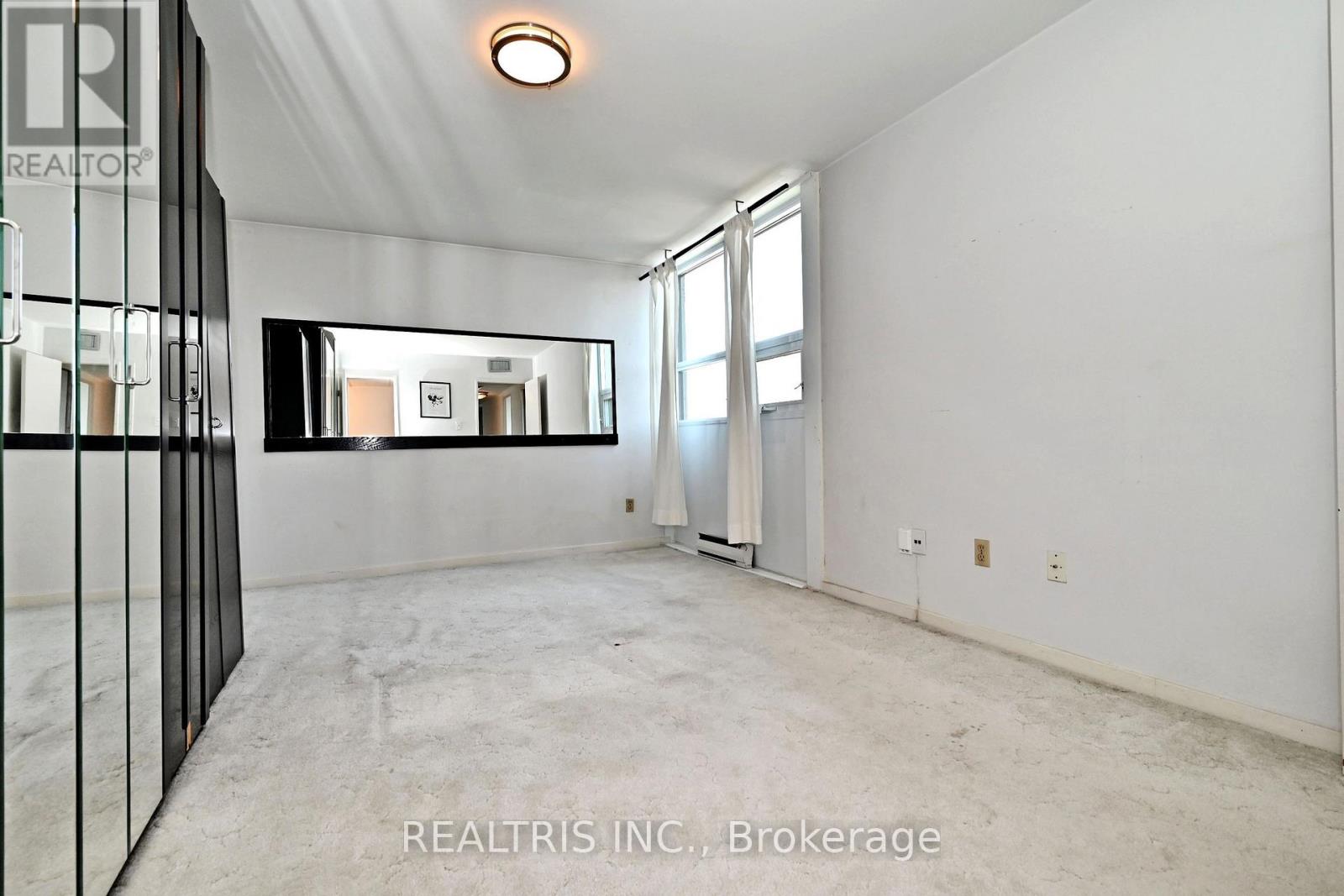 807 - 2323 Confederation Parkway, Mississauga, Ontario  L5B 1R6 - Photo 32 - W12512938