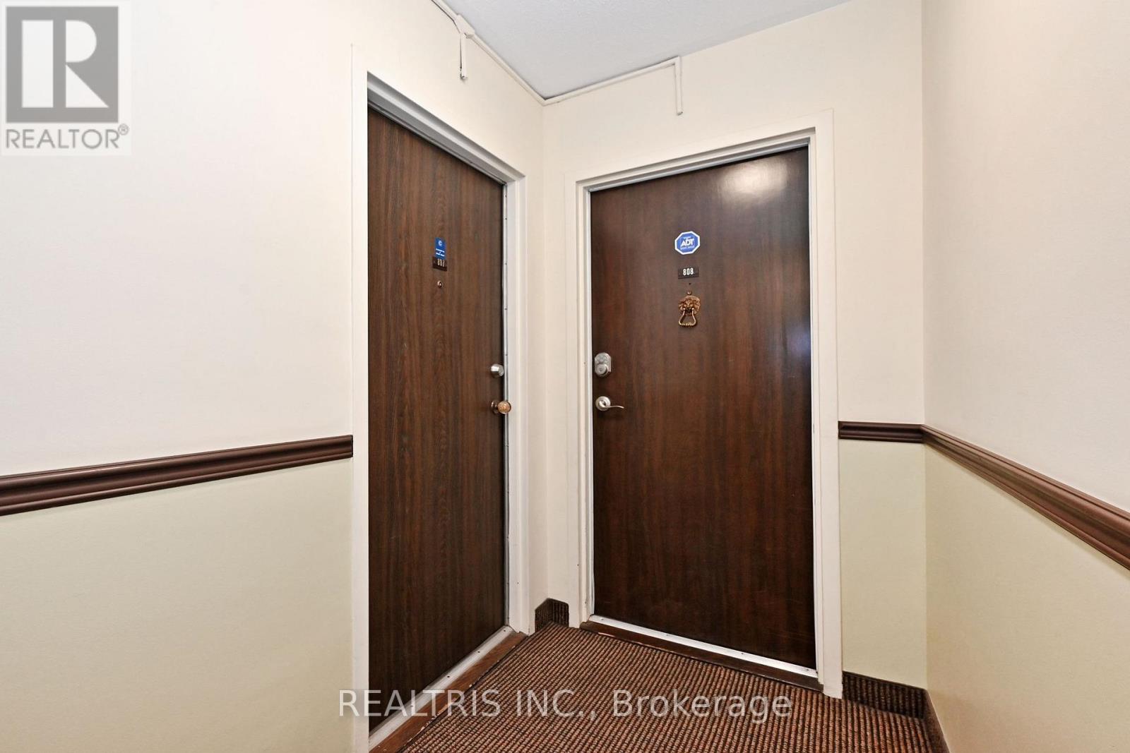 807 - 2323 Confederation Parkway, Mississauga, Ontario  L5B 1R6 - Photo 9 - W12512938