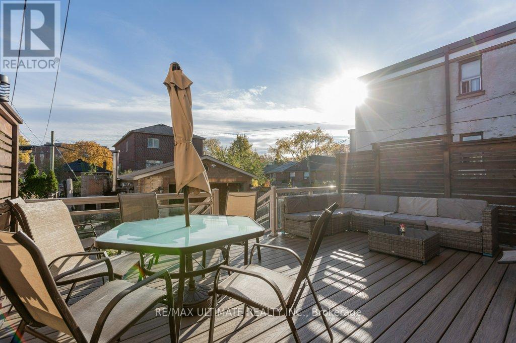 21 Thornton Avenue, Toronto, Ontario  M6E 2E3 - Photo 44 - W12513000