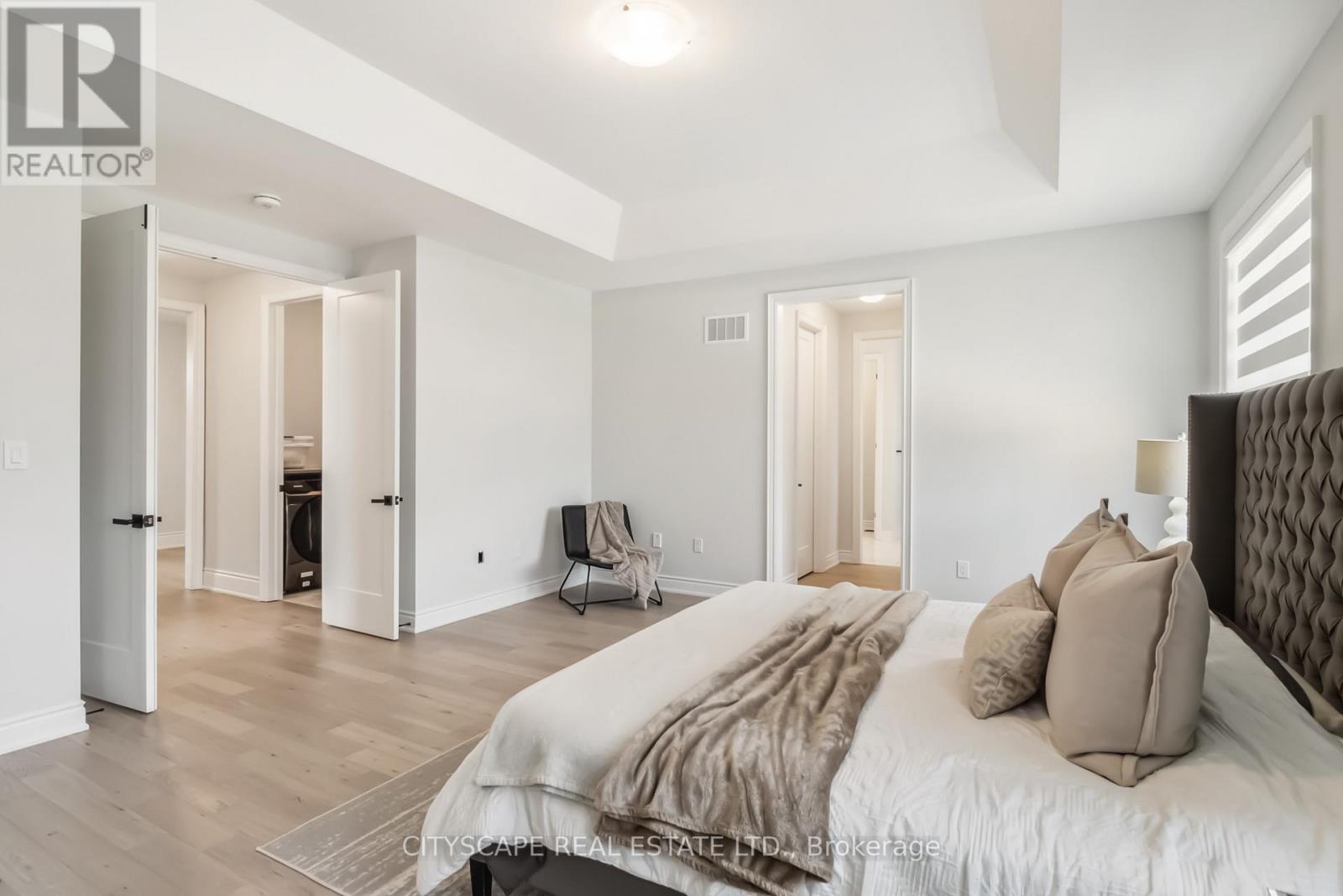 1268 Meadowside Path, Oakville, Ontario  L6M 5M9 - Photo 32 - W12513012