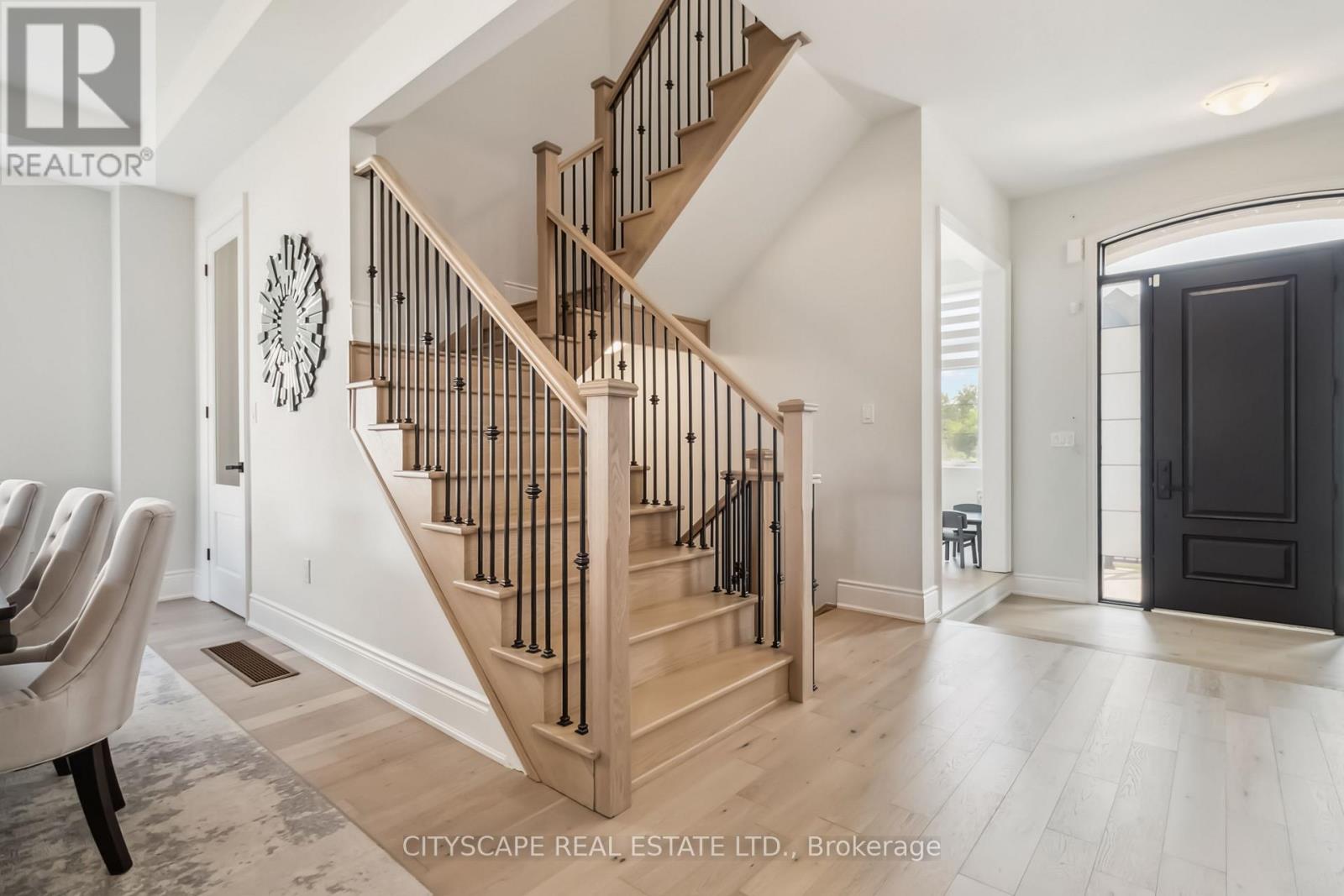 1268 Meadowside Path, Oakville, Ontario  L6M 5M9 - Photo 5 - W12513012