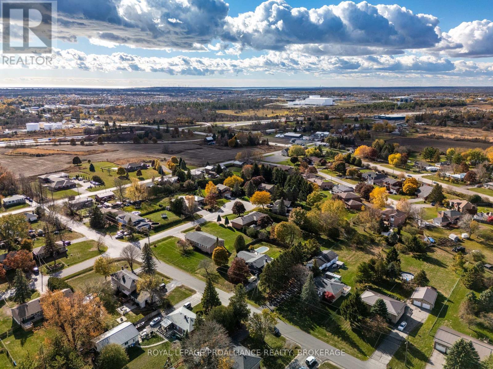 1415 Mildred Street, Kingston (City North Of 401), Ontario  K7L 4V4 - Photo 13 - X12513144