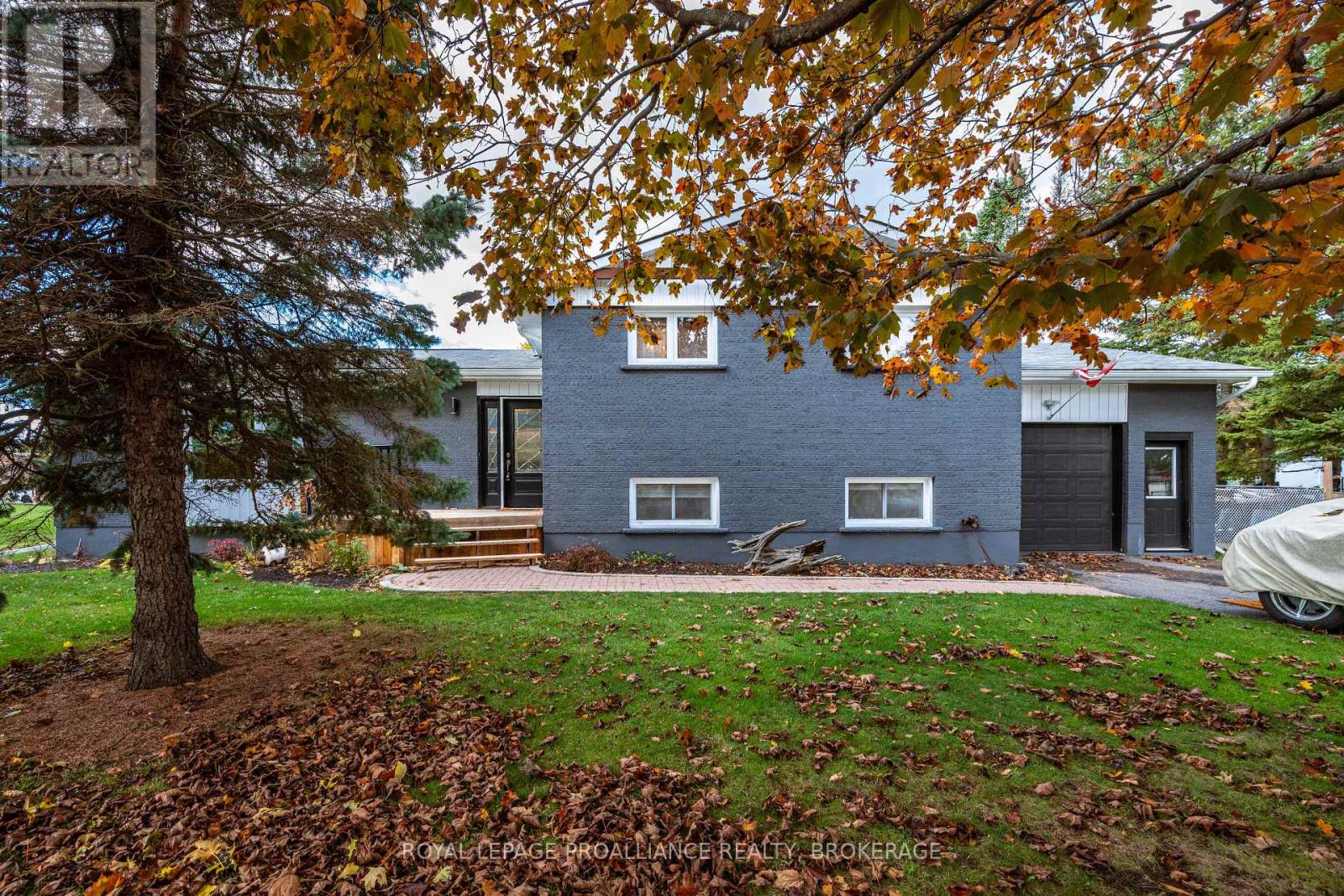 1415 Mildred Street, Kingston (City North Of 401), Ontario  K7L 4V4 - Photo 3 - X12513144