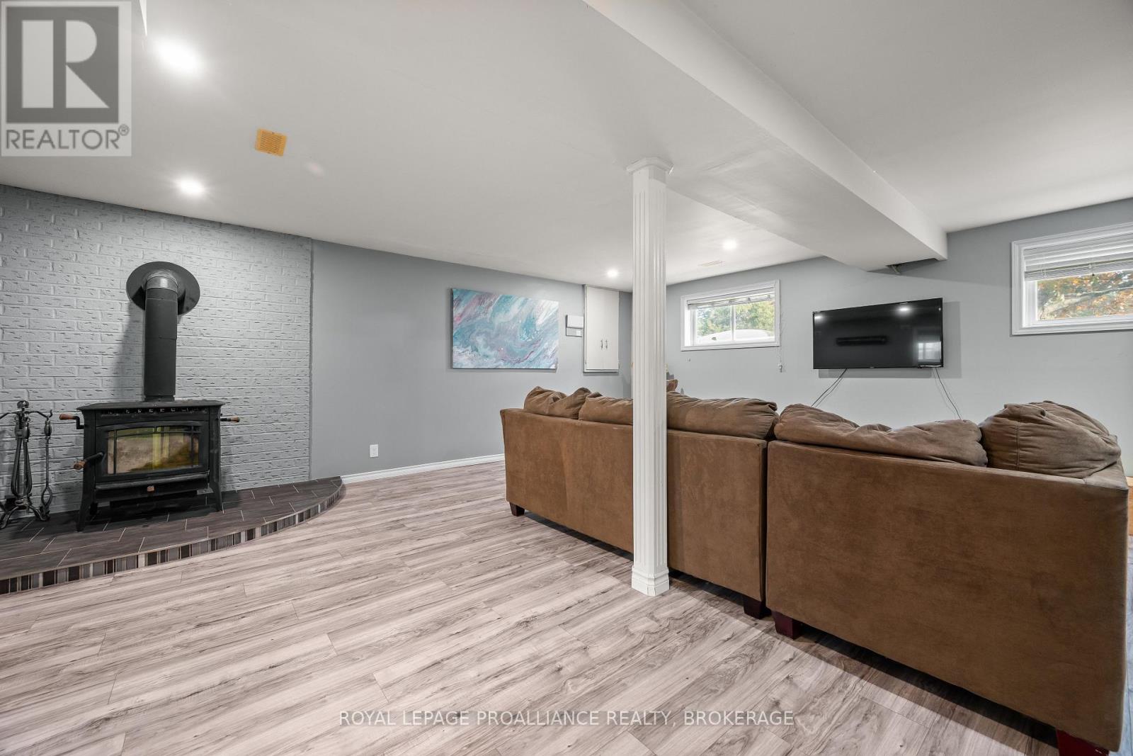 1415 Mildred Street, Kingston (City North Of 401), Ontario  K7L 4V4 - Photo 33 - X12513144