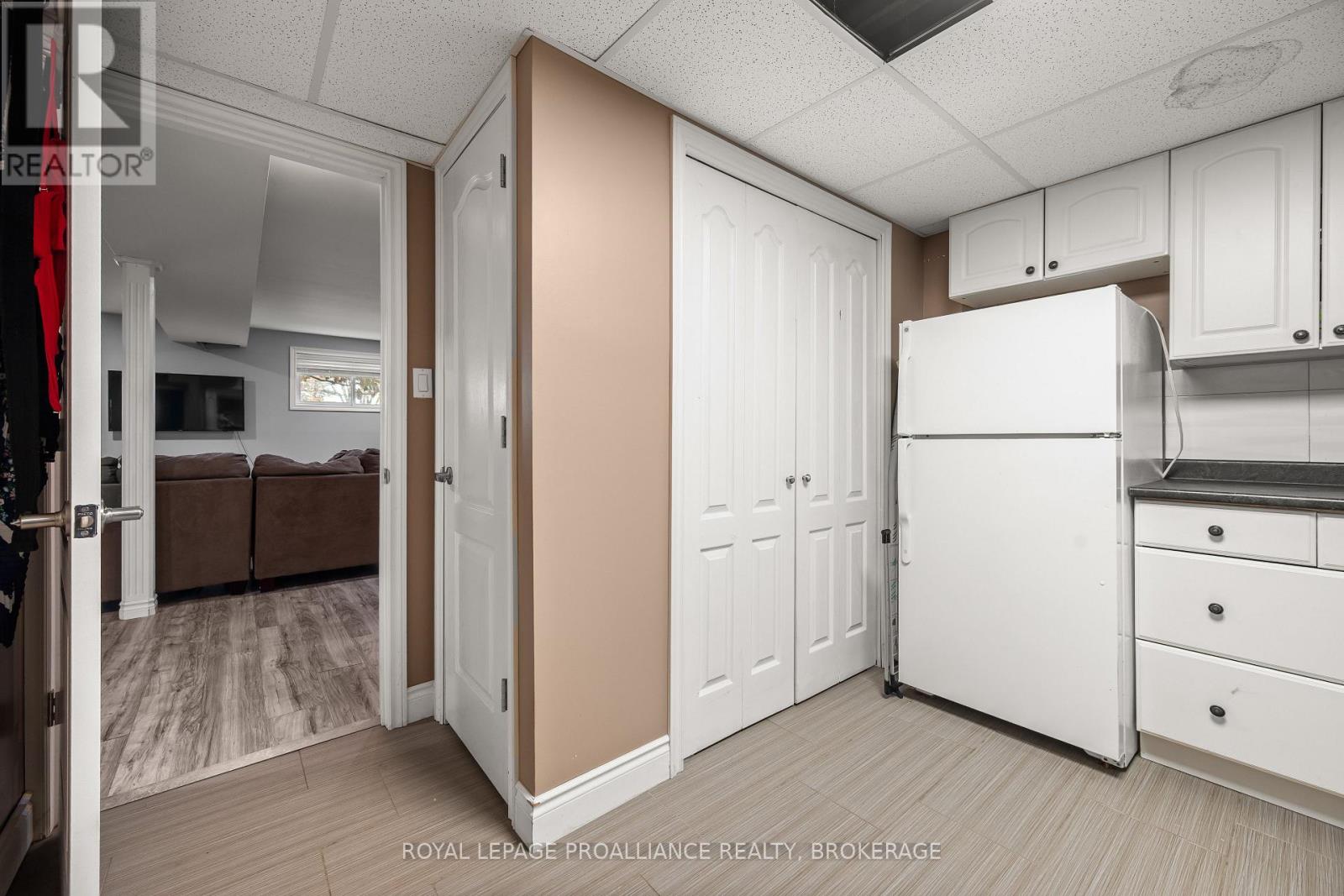 1415 Mildred Street, Kingston (City North Of 401), Ontario  K7L 4V4 - Photo 36 - X12513144