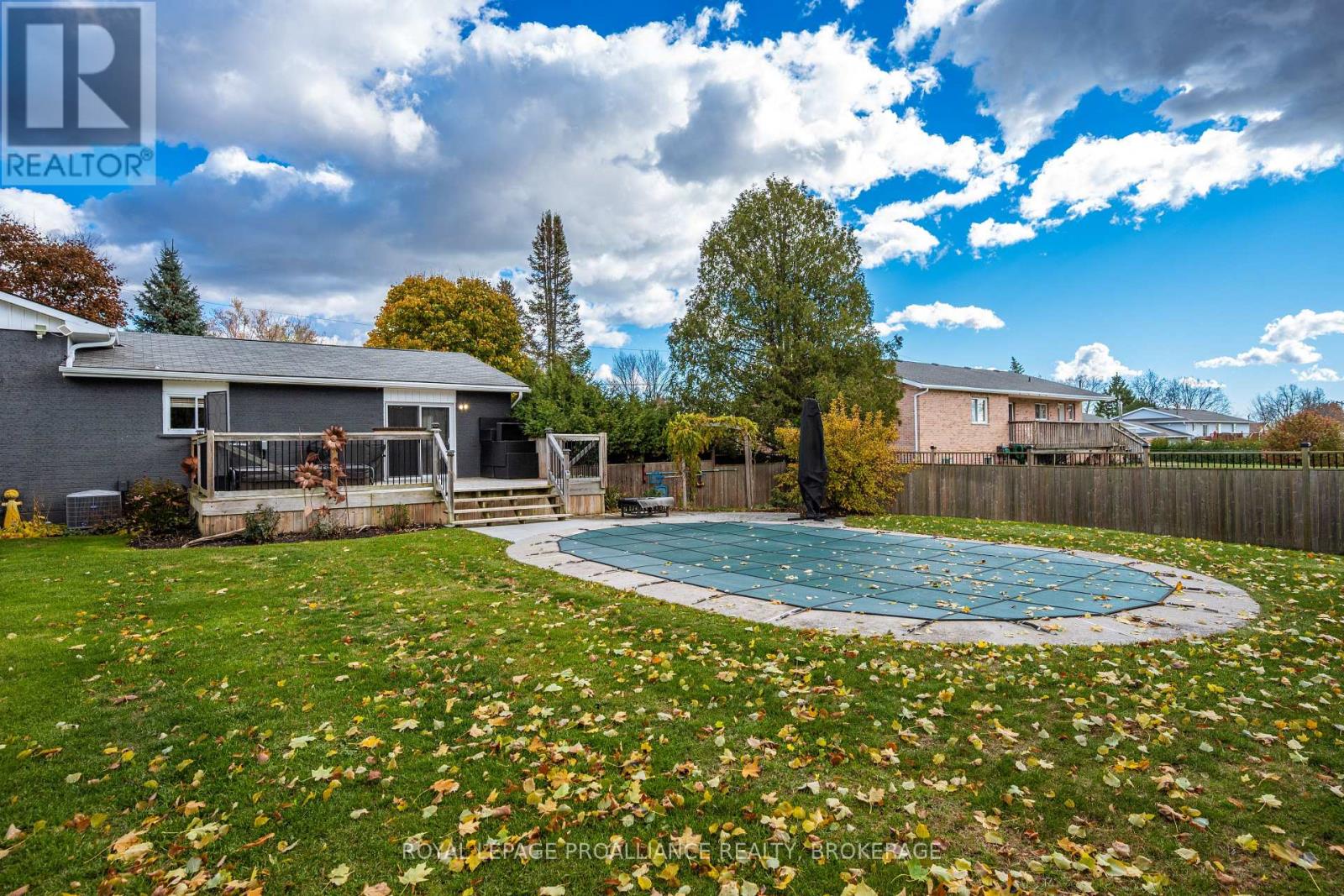 1415 Mildred Street, Kingston (City North Of 401), Ontario  K7L 4V4 - Photo 5 - X12513144