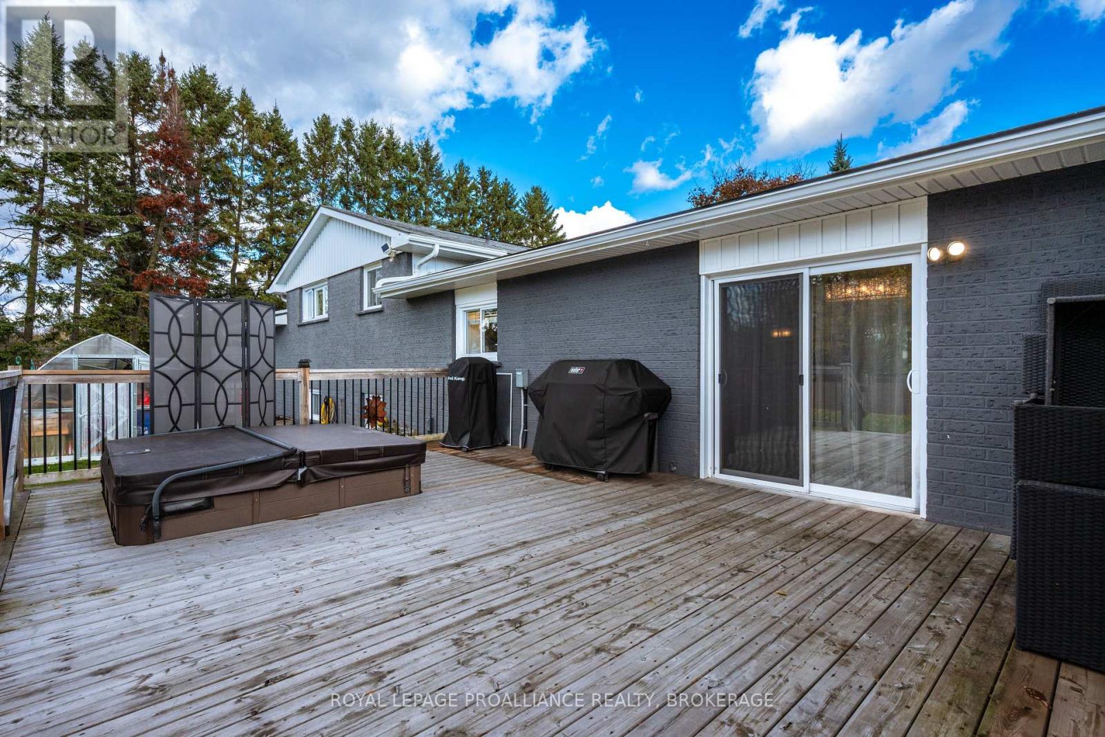 1415 Mildred Street, Kingston (City North Of 401), Ontario  K7L 4V4 - Photo 6 - X12513144