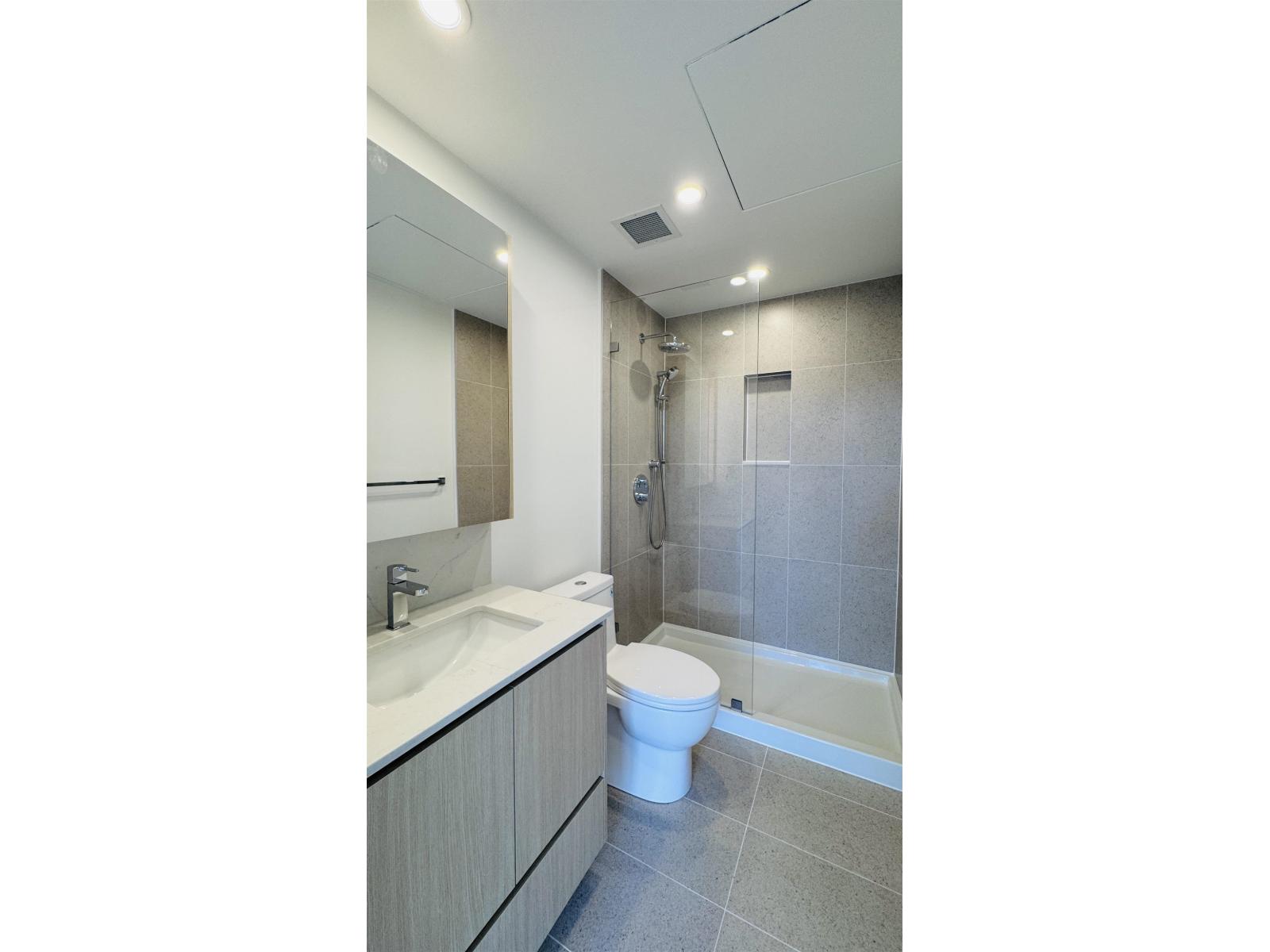 408 13573 98a Avenue, Surrey, British Columbia  V3T 0X1 - Photo 9 - R3064760