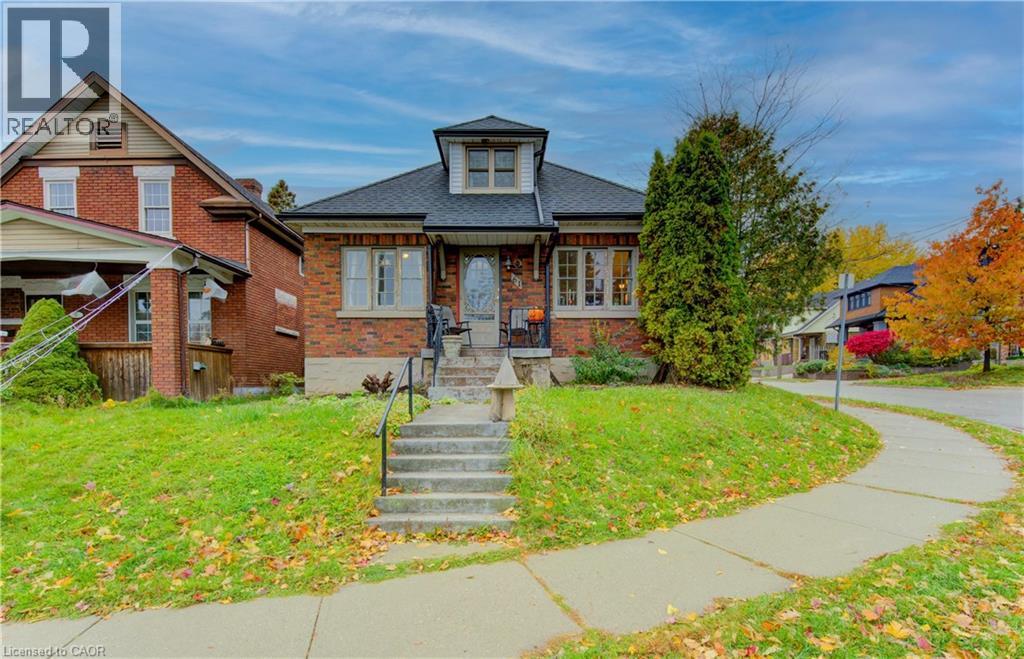 61 GRUHN Street, kitchener, Ontario
