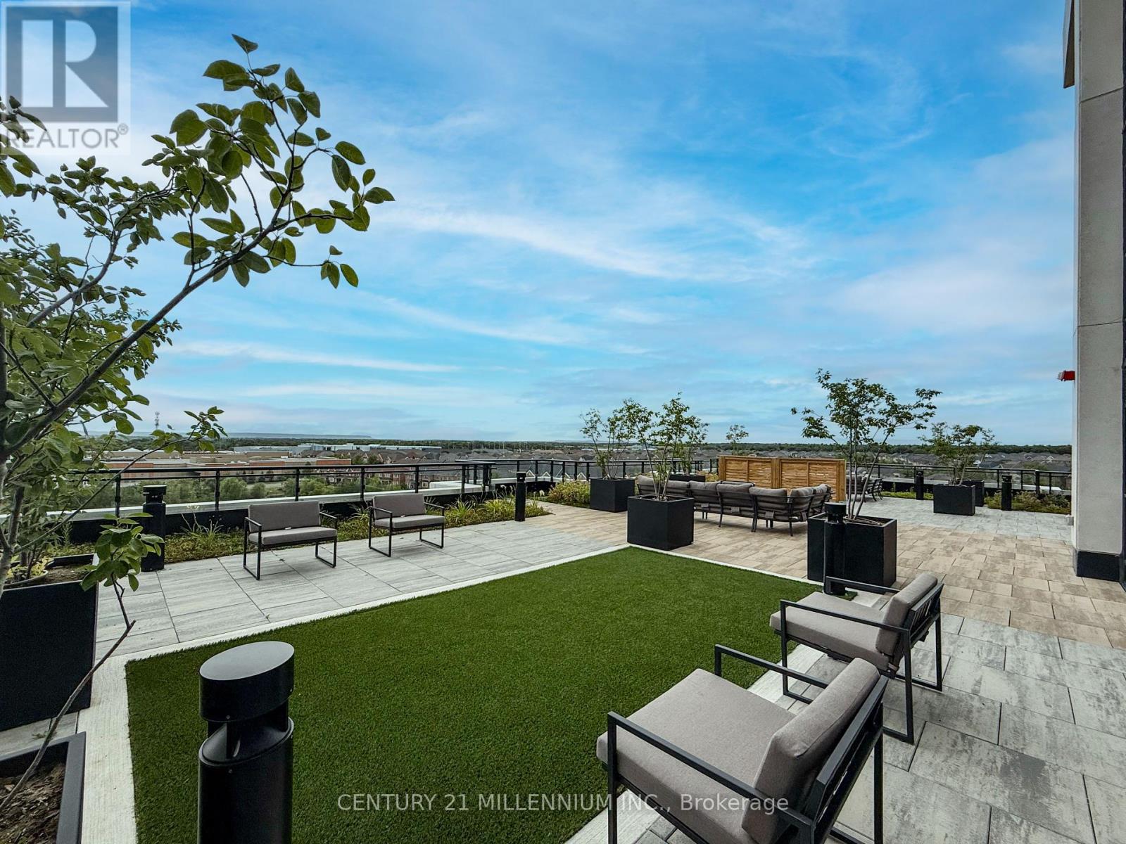 810 - 405 Dundas Street W, Oakville, Ontario  L6M 5P9 - Photo 27 - W12360876