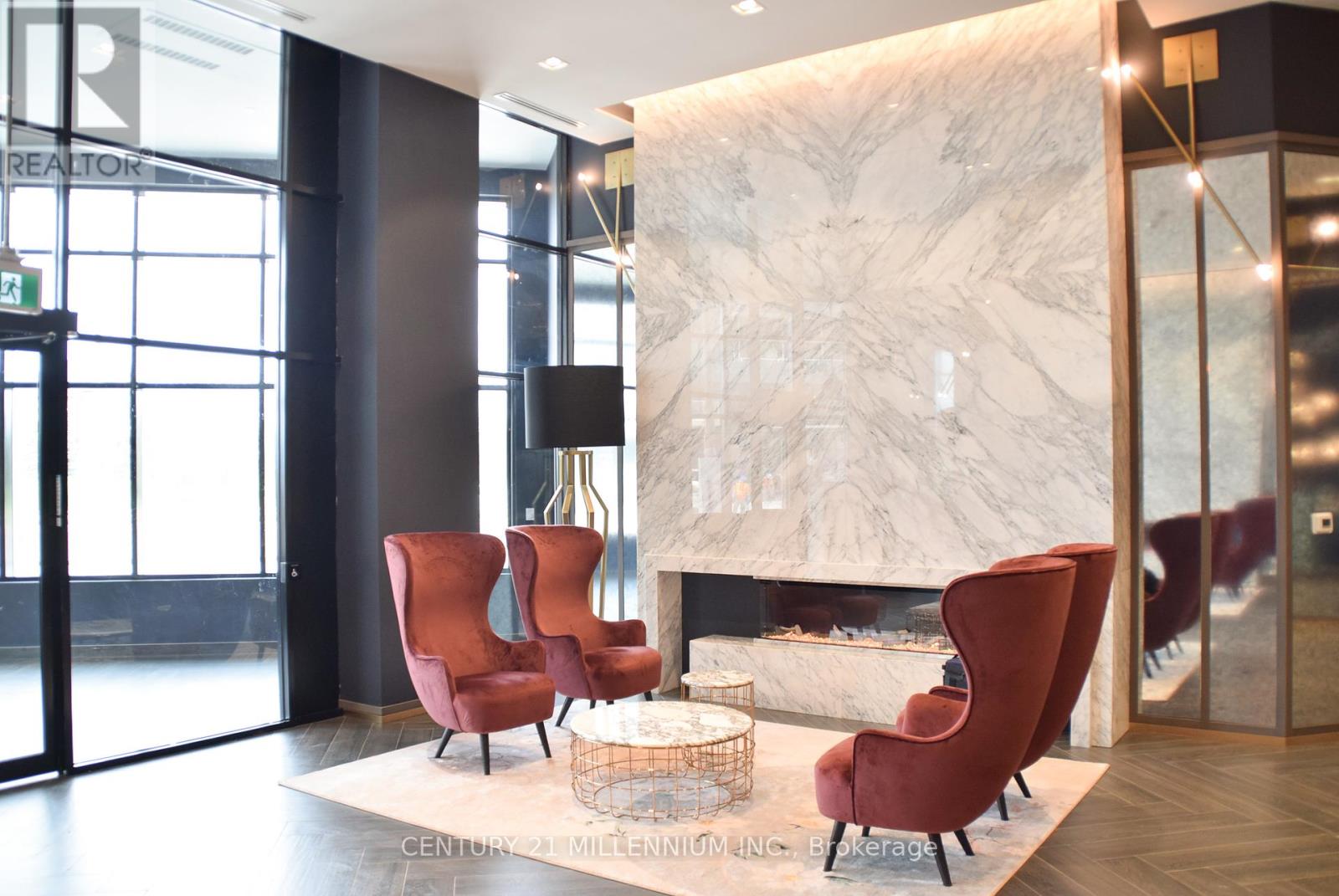 810 - 405 Dundas Street W, Oakville, Ontario  L6M 5P9 - Photo 37 - W12360876