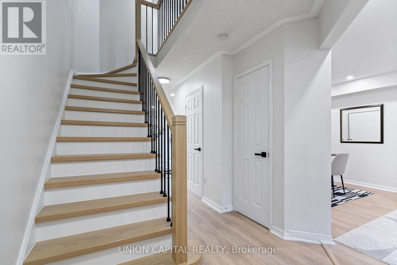 106 - 2555 Thomas Street, Mississauga, Ontario  L5M 5P6 - Photo 5 - W12465607