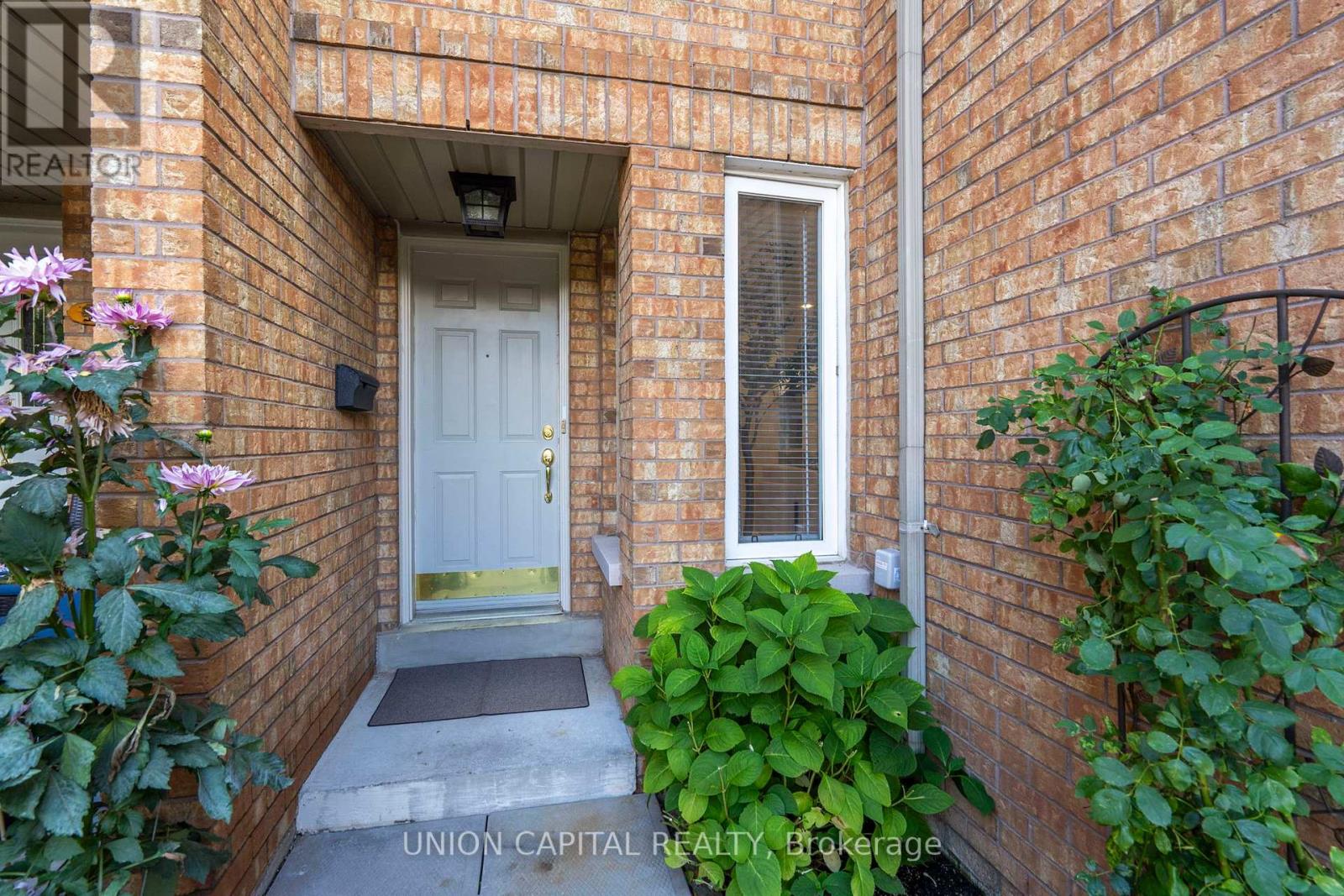 106 - 2555 Thomas Street, Mississauga, Ontario  L5M 5P6 - Photo 4 - W12465607