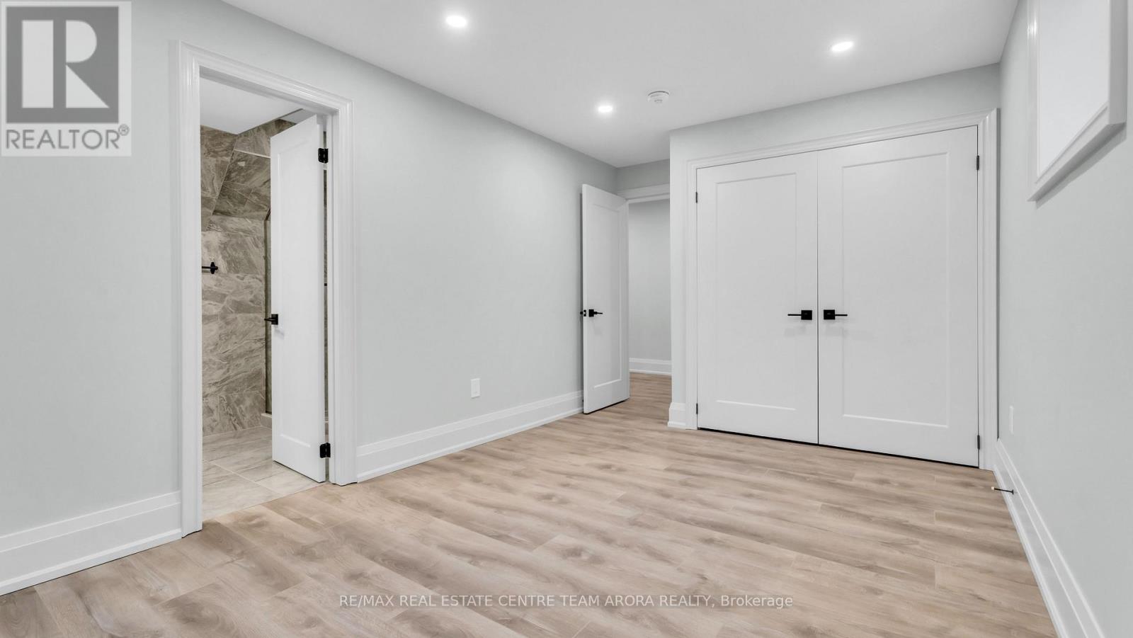 2 Berkwood Hollow, Brampton, Ontario  L6Y 0G8 - Photo 39 - W12502352