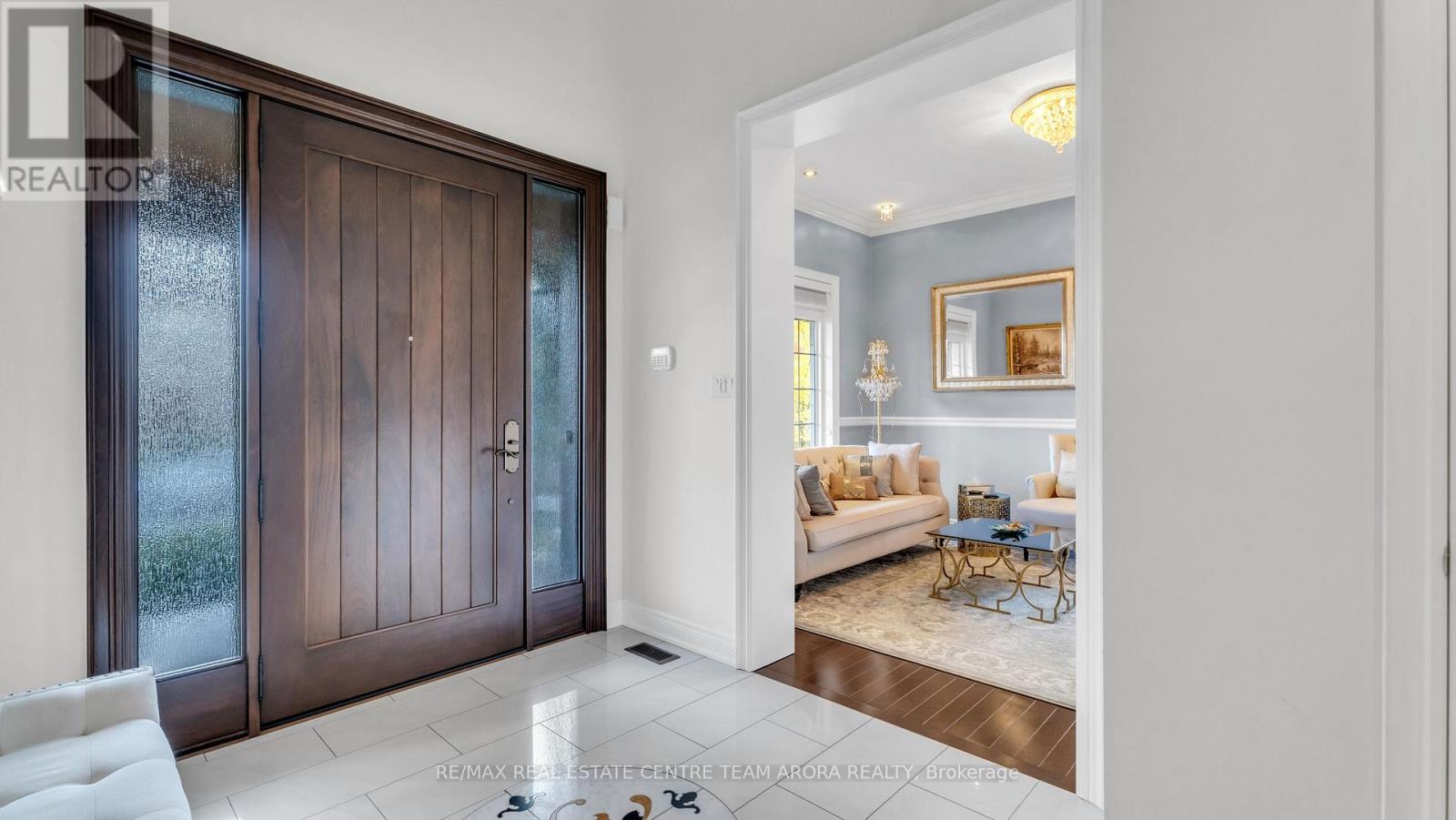 2 Berkwood Hollow, Brampton, Ontario  L6Y 0G8 - Photo 7 - W12502352