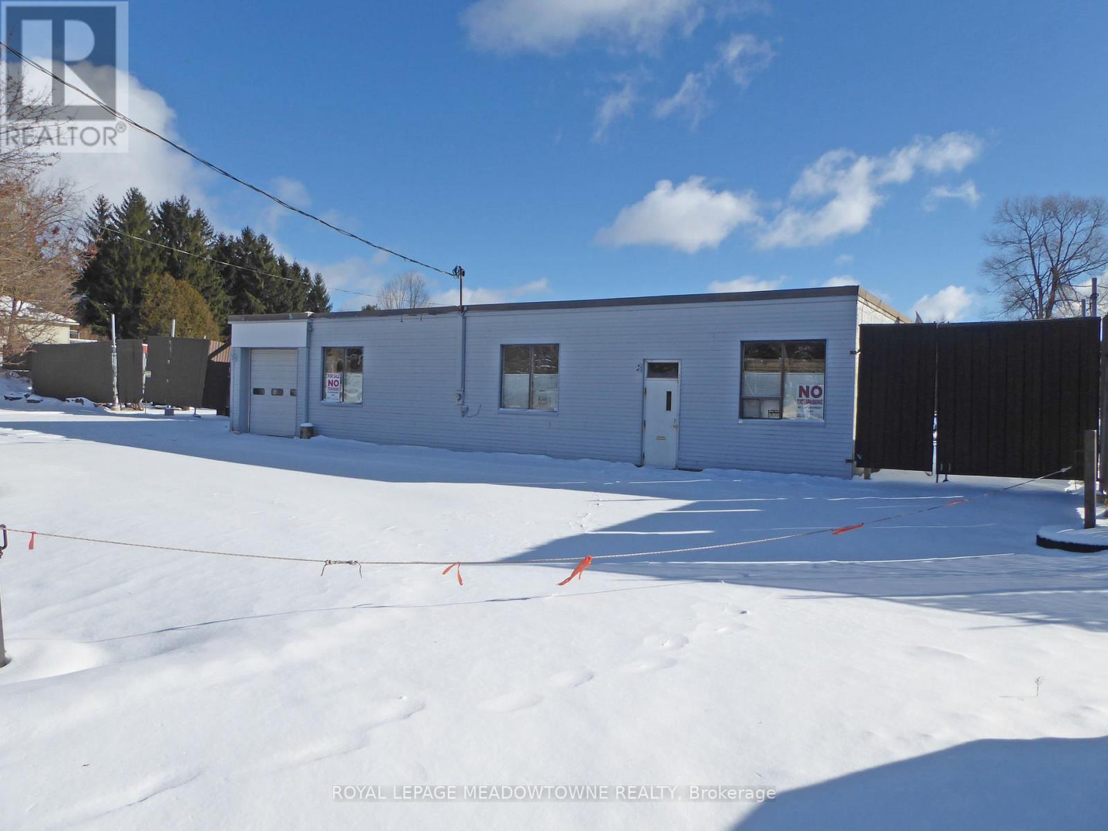 6148 32 Side Road, Halton Hills, Ontario  L7J 2L7 - Photo 3 - W12506828