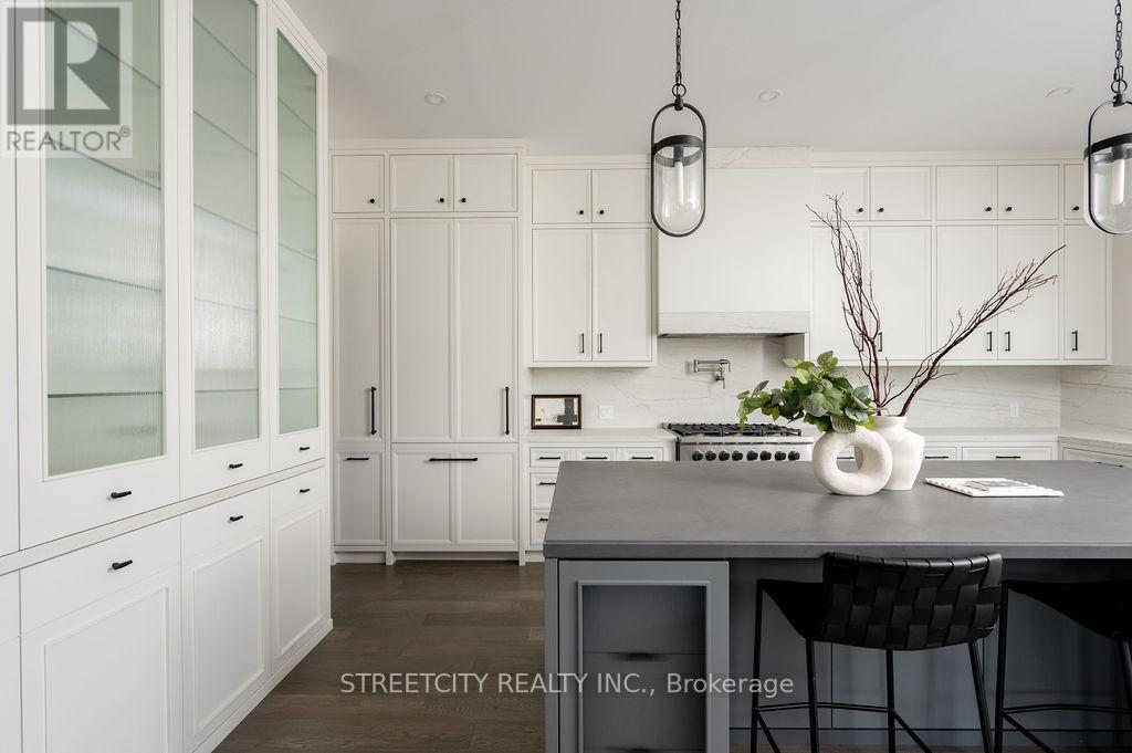 326 Manhattan Drive, London South, Ontario  N6K 4M7 - Photo 13 - X12513026