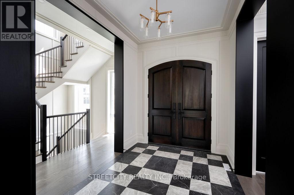 326 Manhattan Drive, London South, Ontario  N6K 4M7 - Photo 4 - X12513026