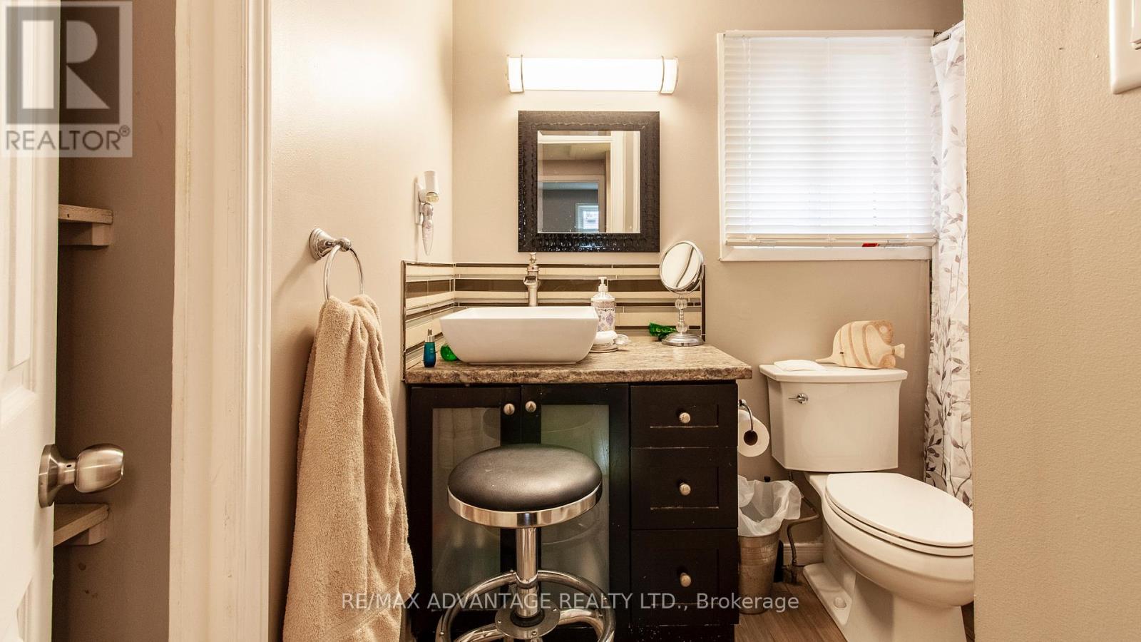 419 Ferndale Avenue, London South, Ontario  N6C 2Y9 - Photo 14 - X12513106