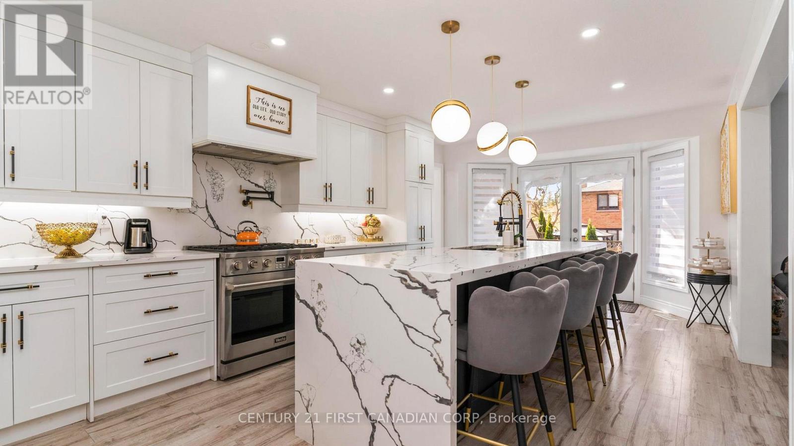 35 Hummingbird Crescent, London South, Ontario  N6J 4M3 - Photo 12 - X12513154