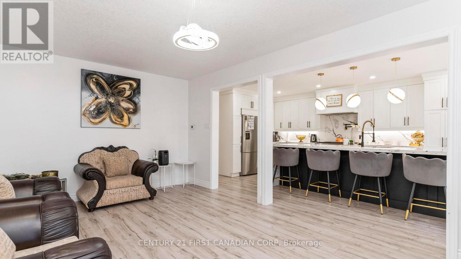 35 Hummingbird Crescent, London South, Ontario  N6J 4M3 - Photo 19 - X12513154